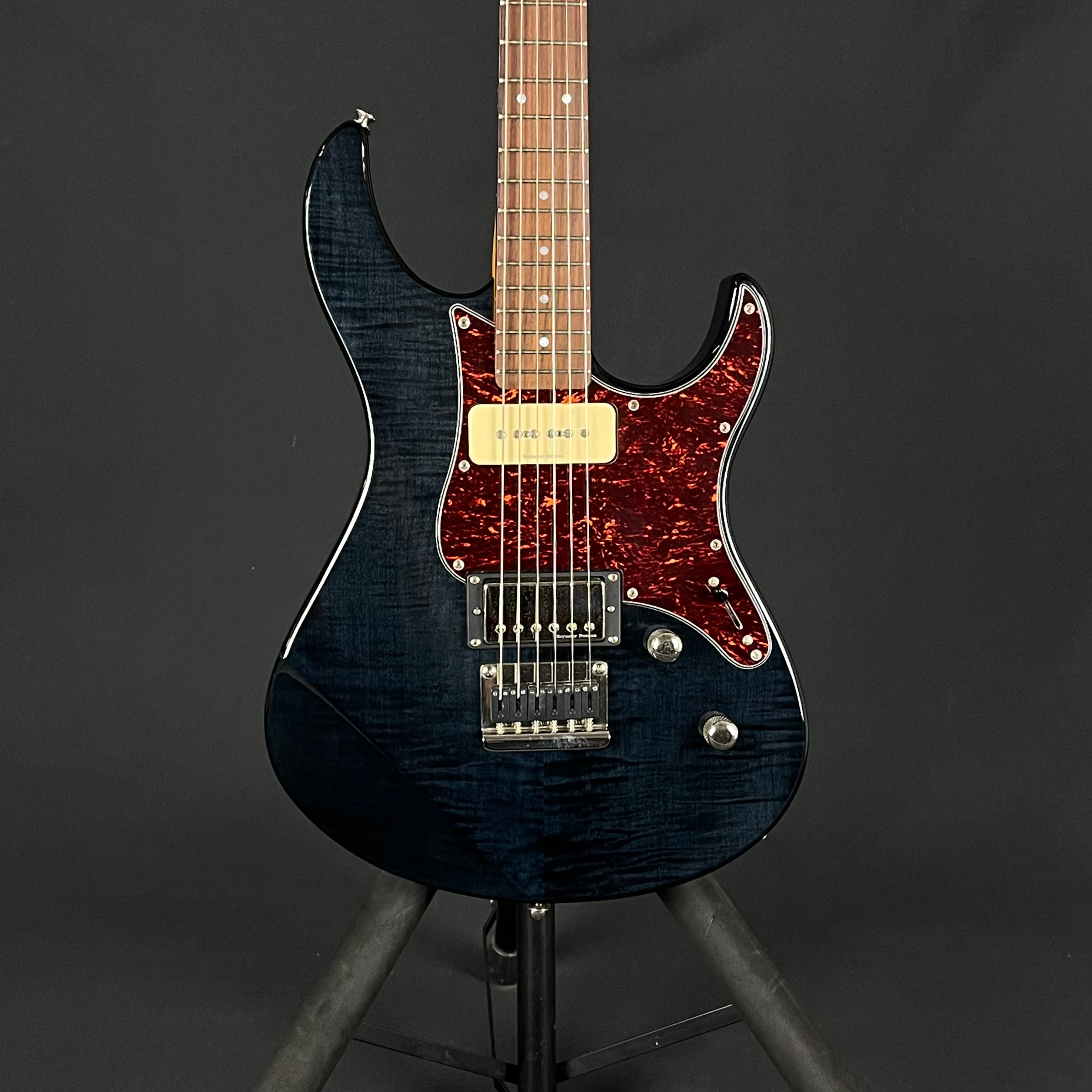 YAMAHA PAC611HFM