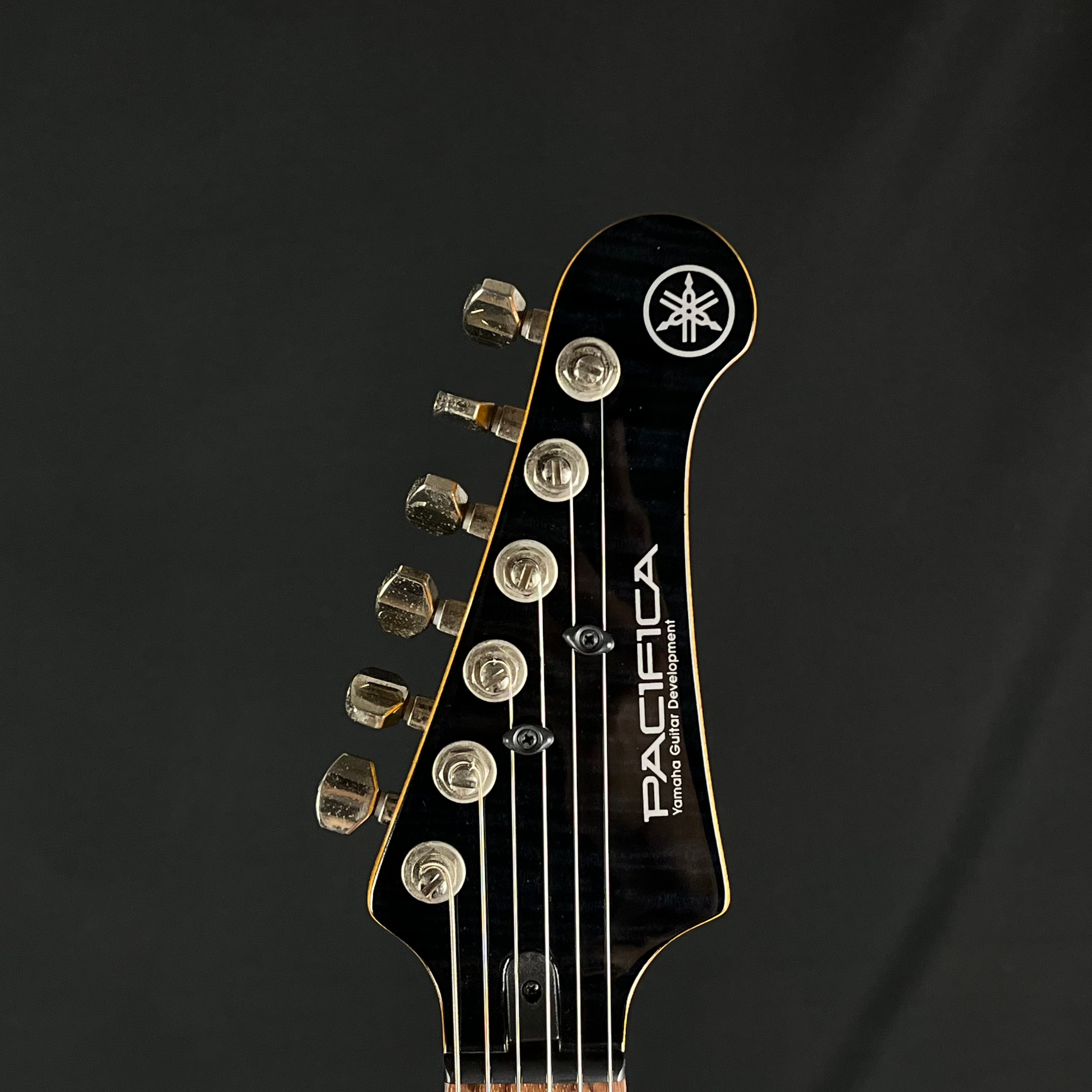 YAMAHA PAC611HFM