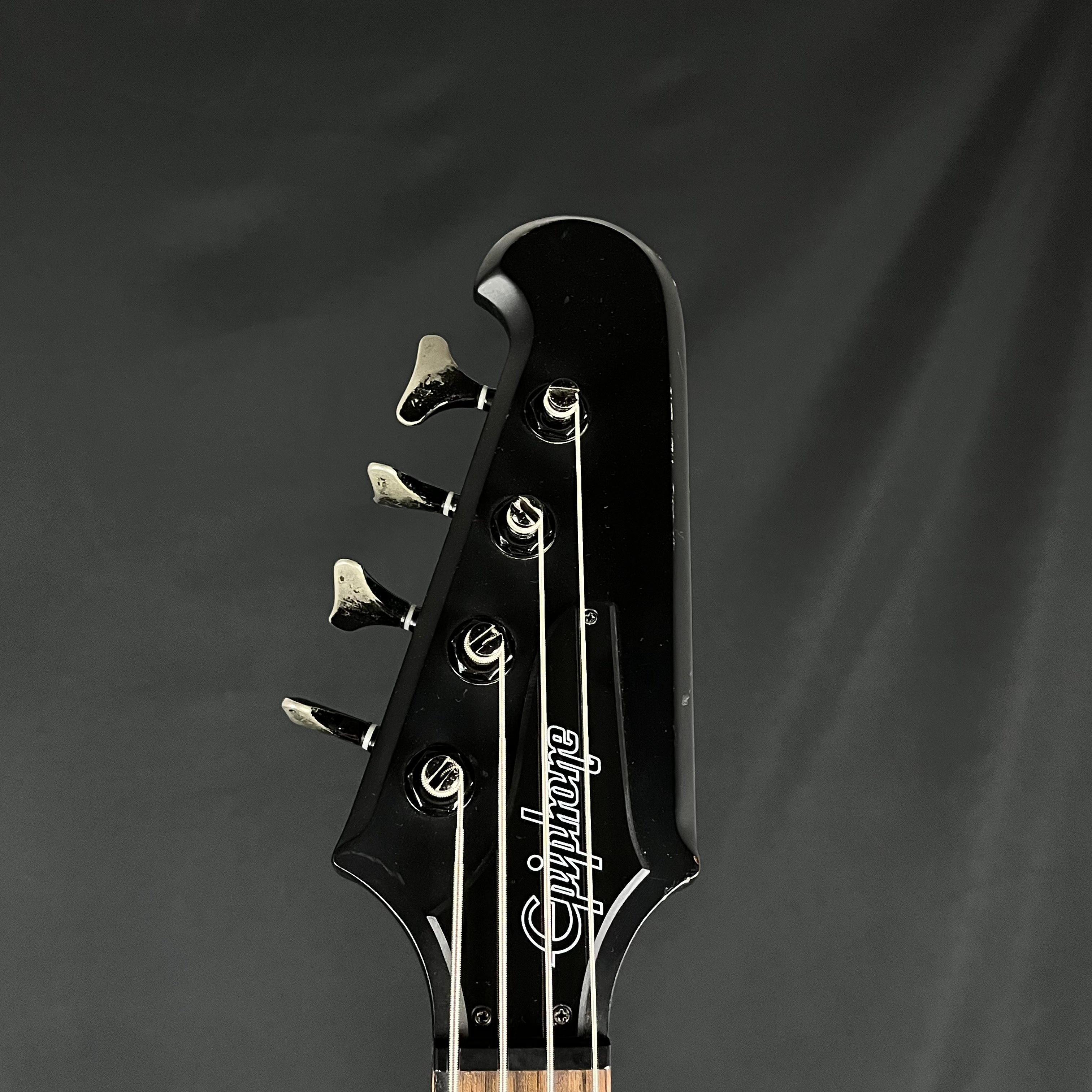 Epiphone Goth Thunderbird IV Bass