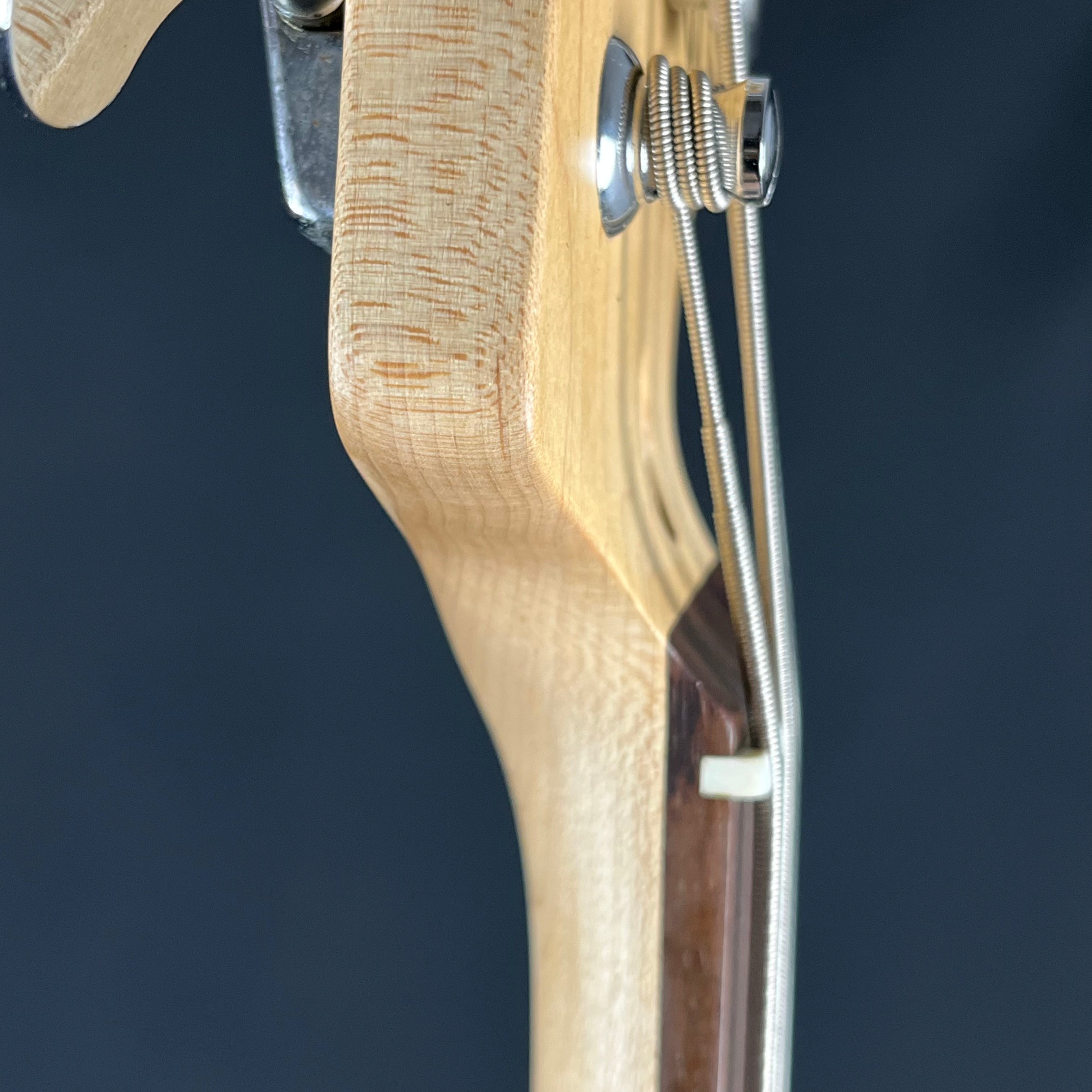 Squier Affinity Precision Bass