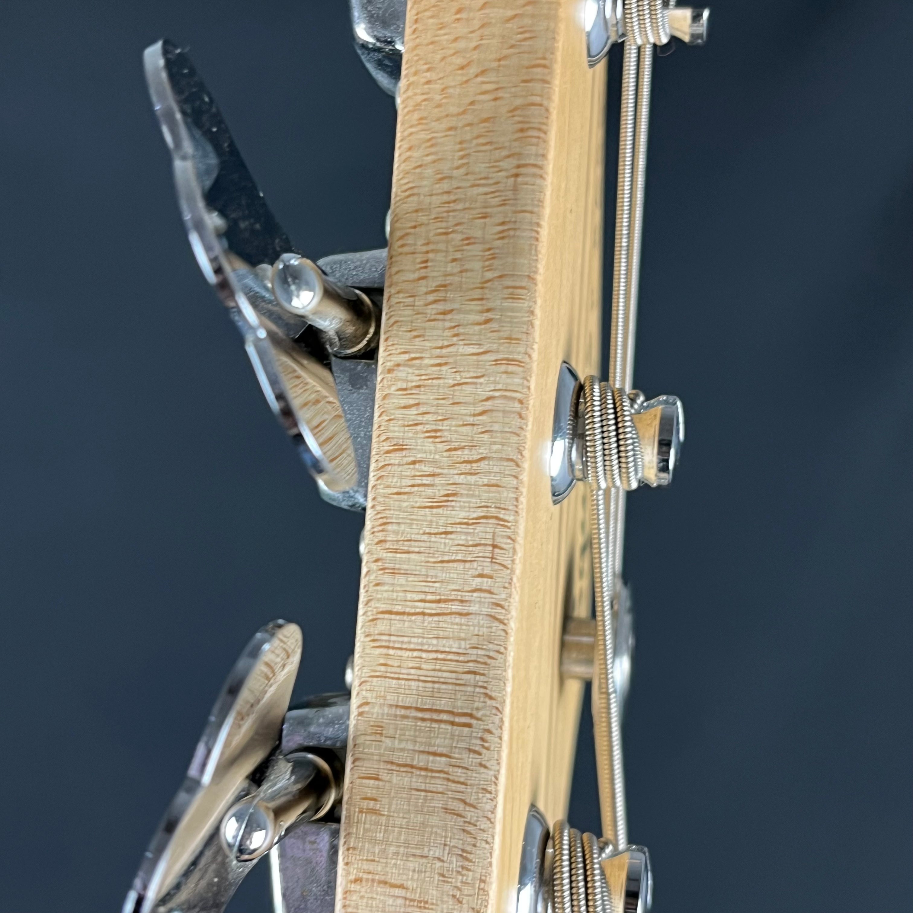 Squier Affinity Precision Bass