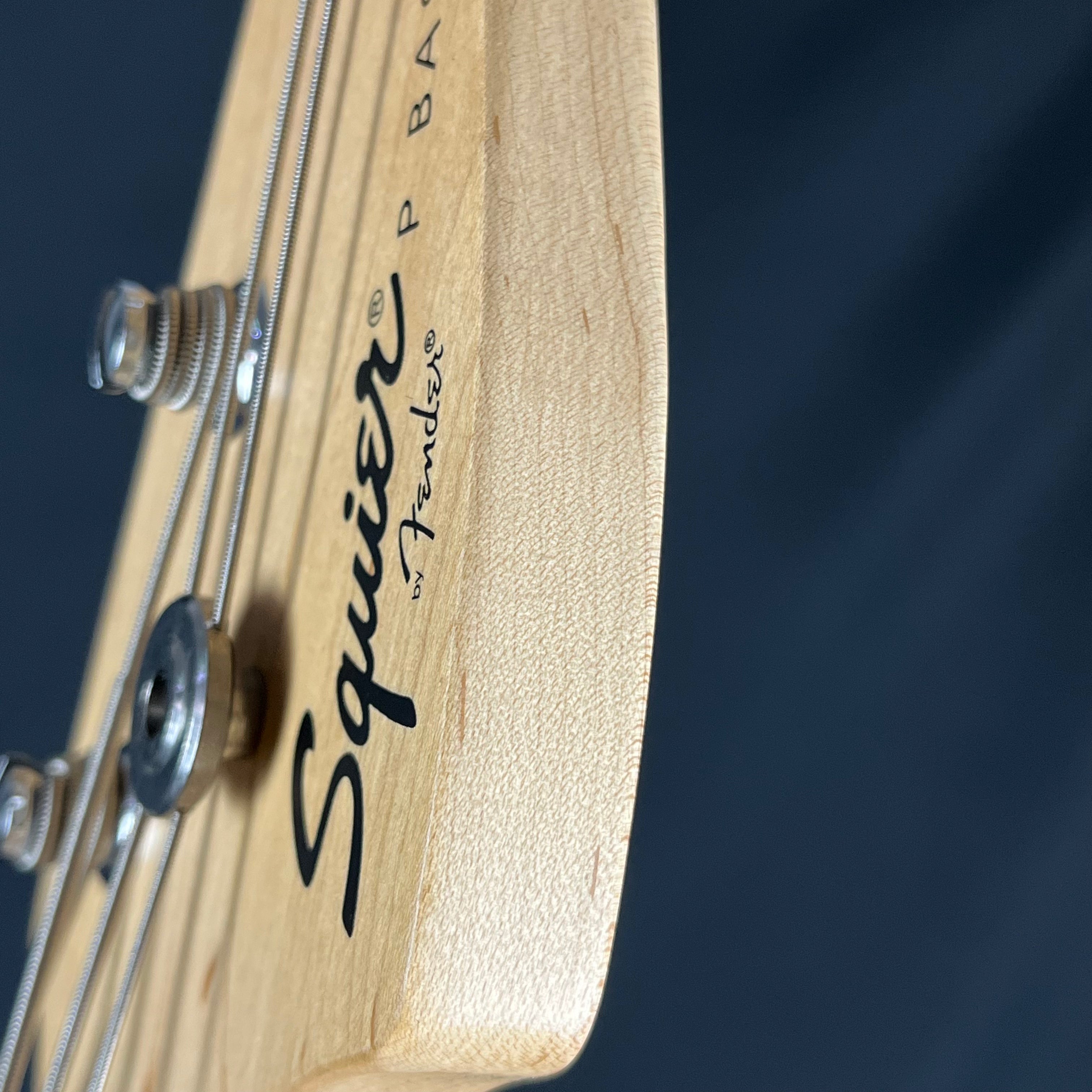 Squier Affinity Precision Bass