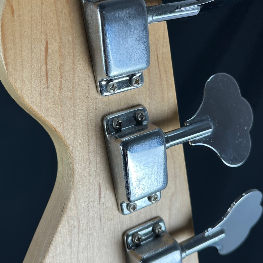 Squier Affinity Precision Bass