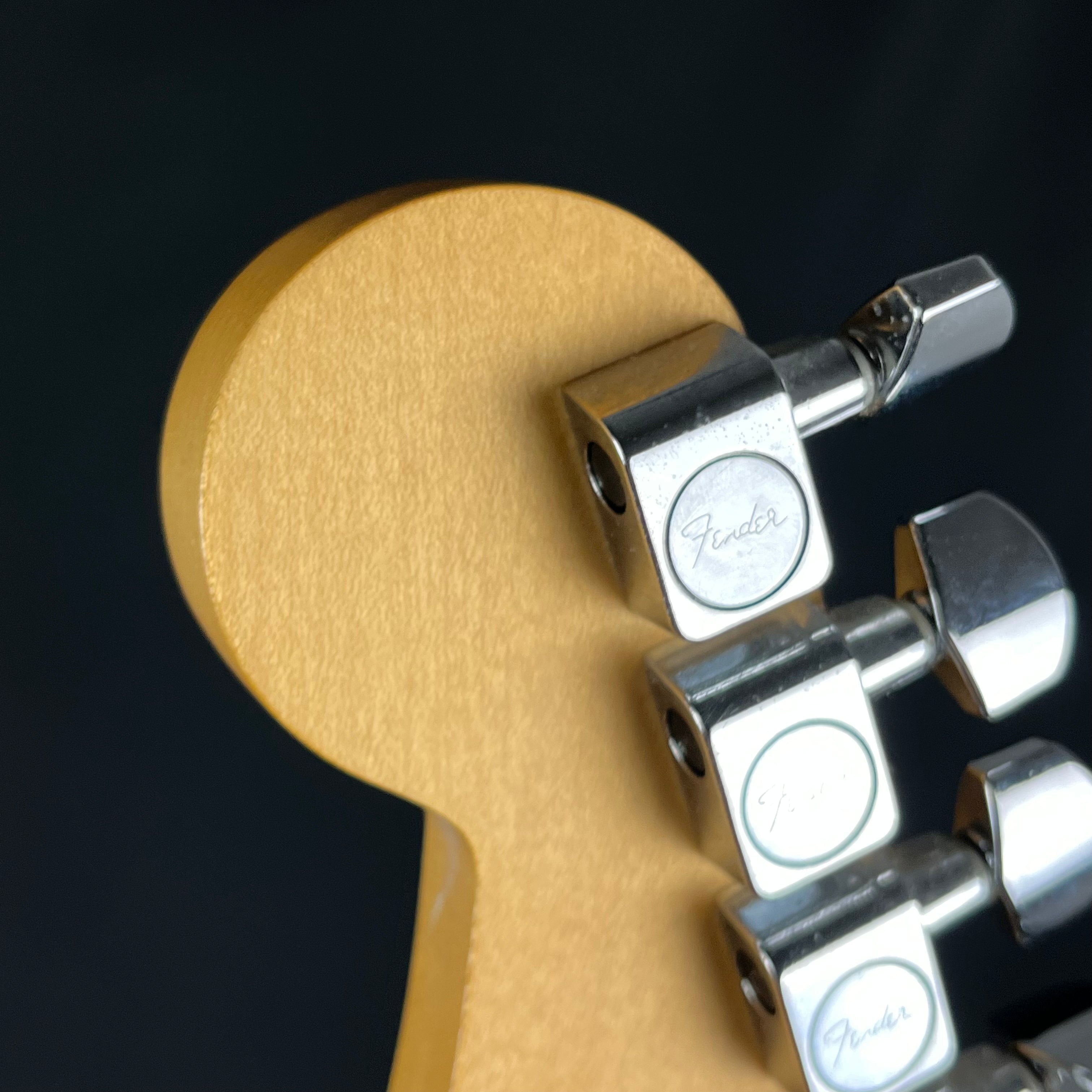 Fender Player Stratocaster Plus Top