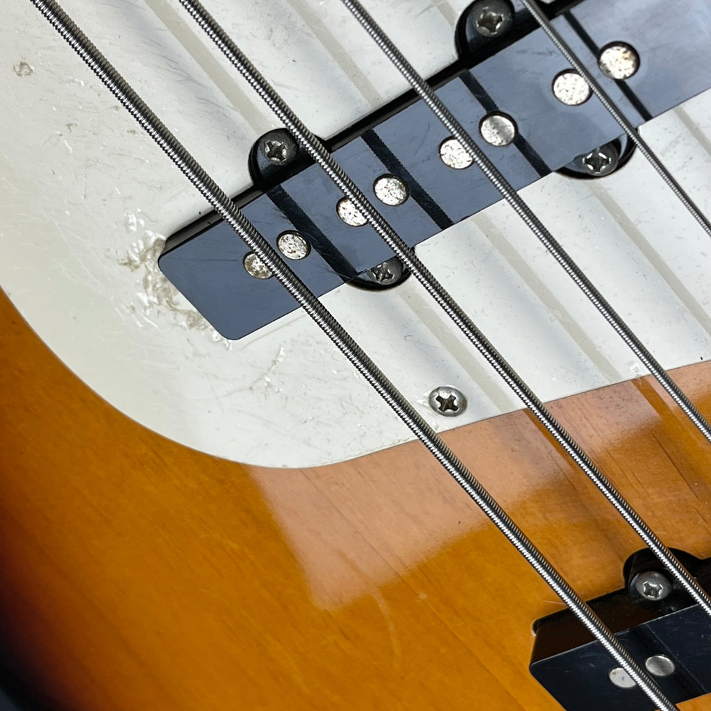 Squier Jazz Bass