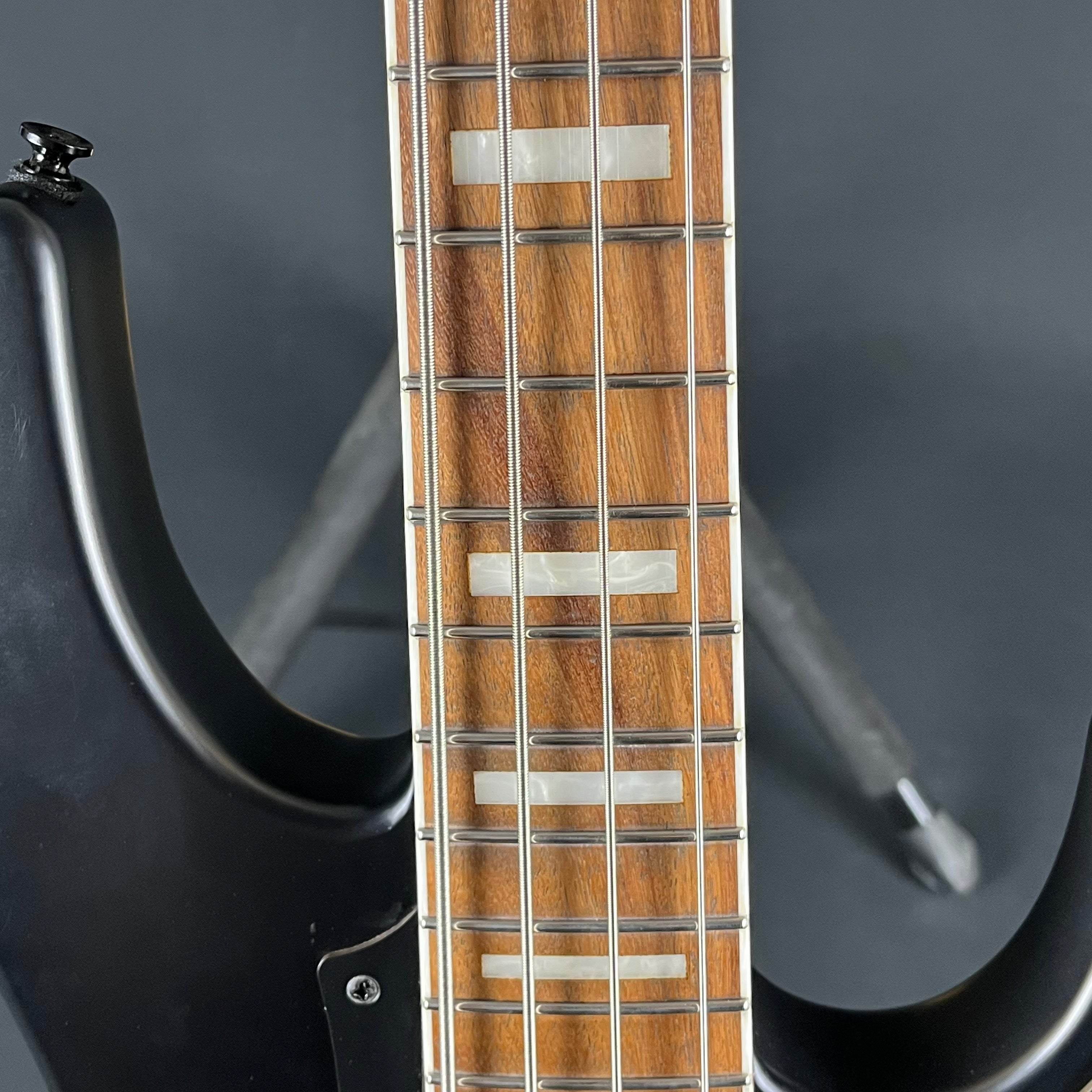 GrassRoots G-Amaze Bass