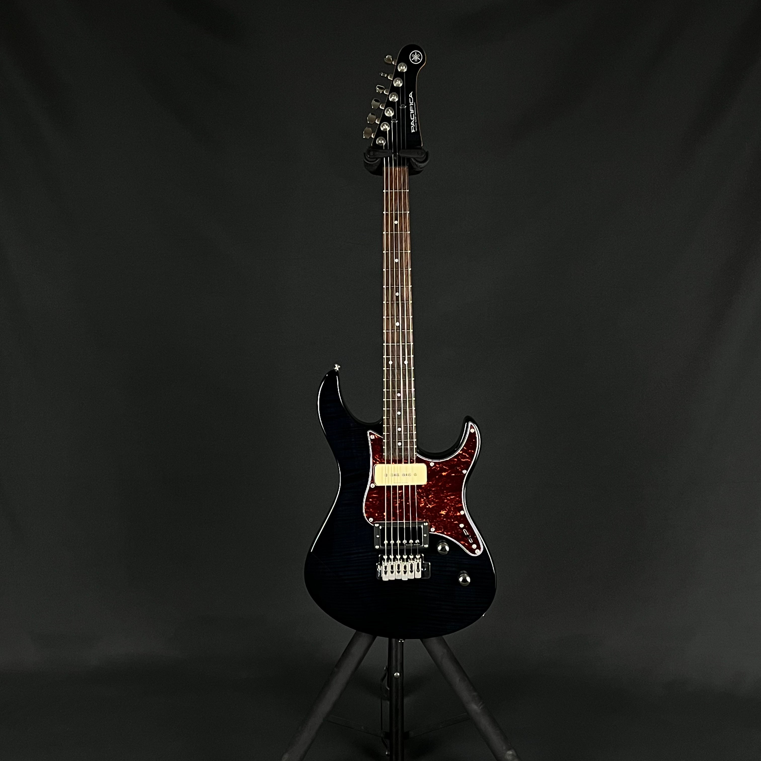 YAMAHA PAC611VFM