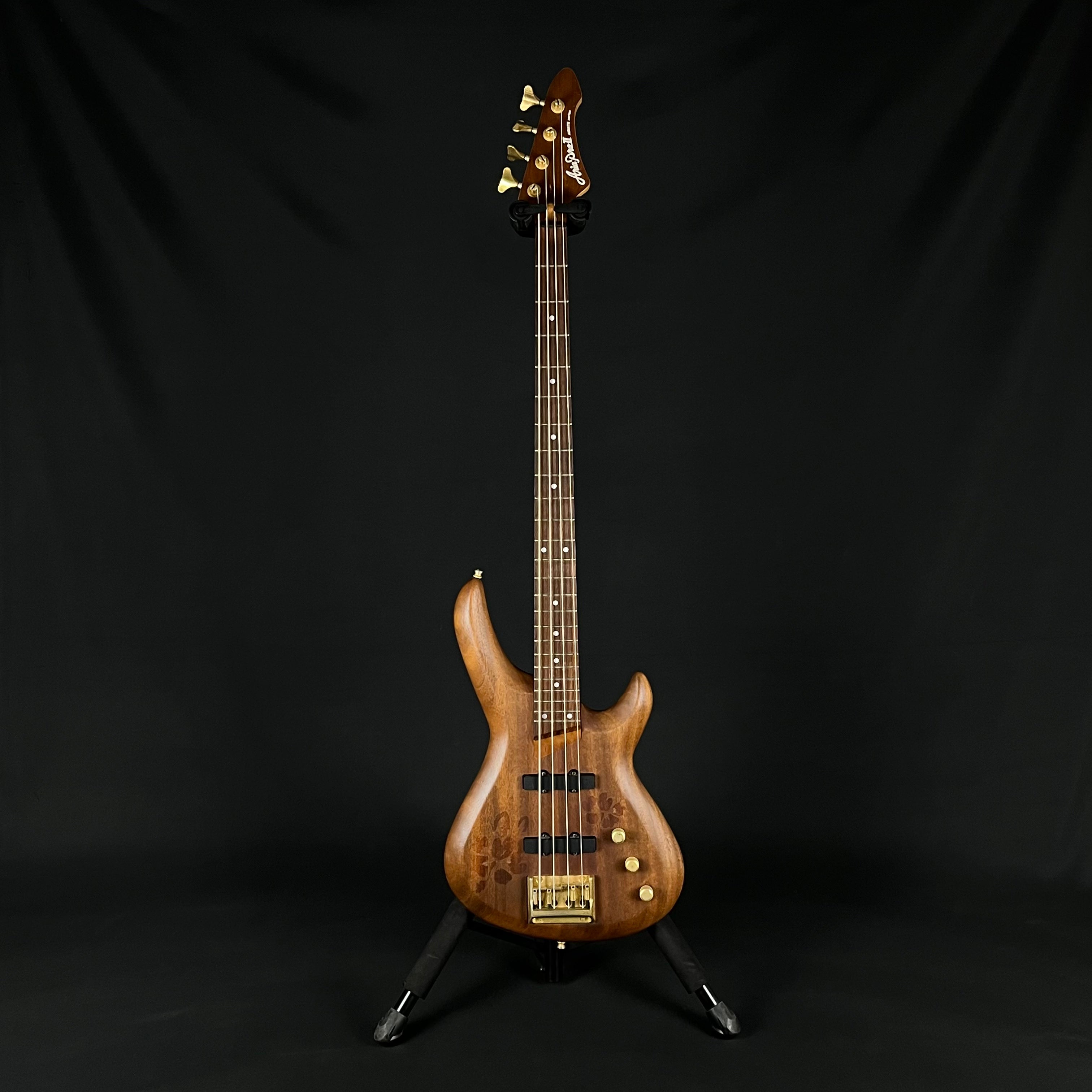 Aria Pro II Avante Series Bass