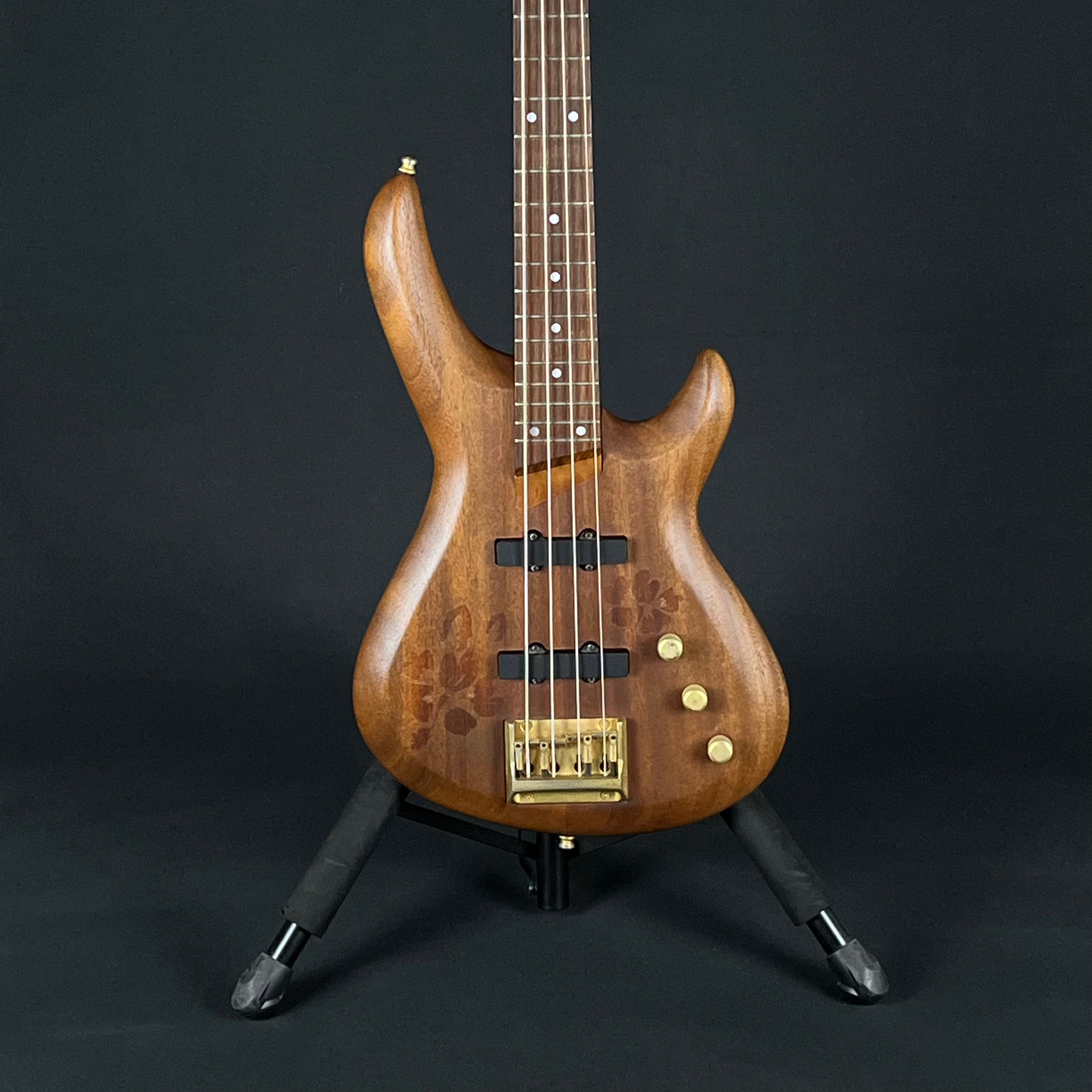 Aria Pro II Avante Series Bass