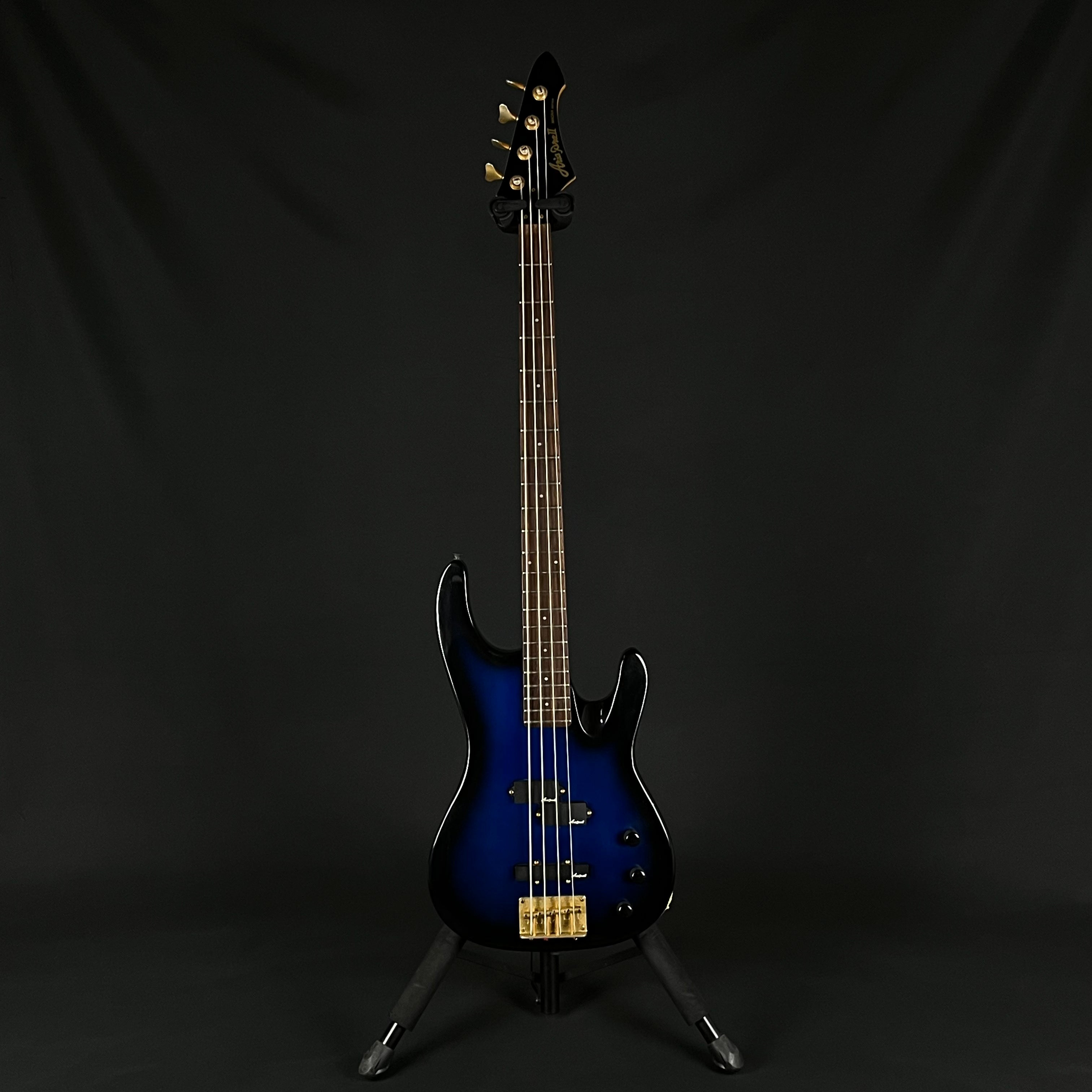 Aria Pro II Magna Series Bass