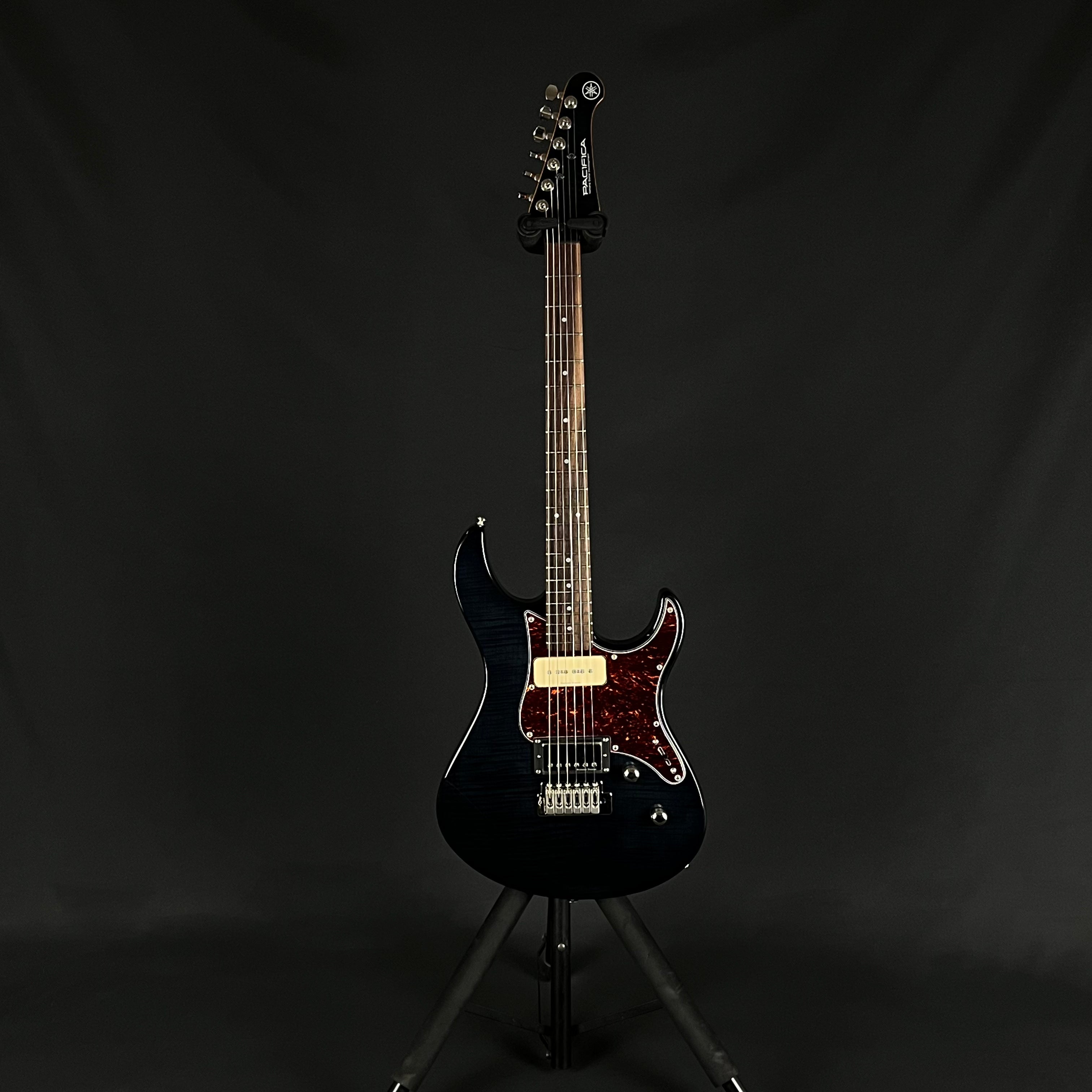 YAMAHA PAC611VFM