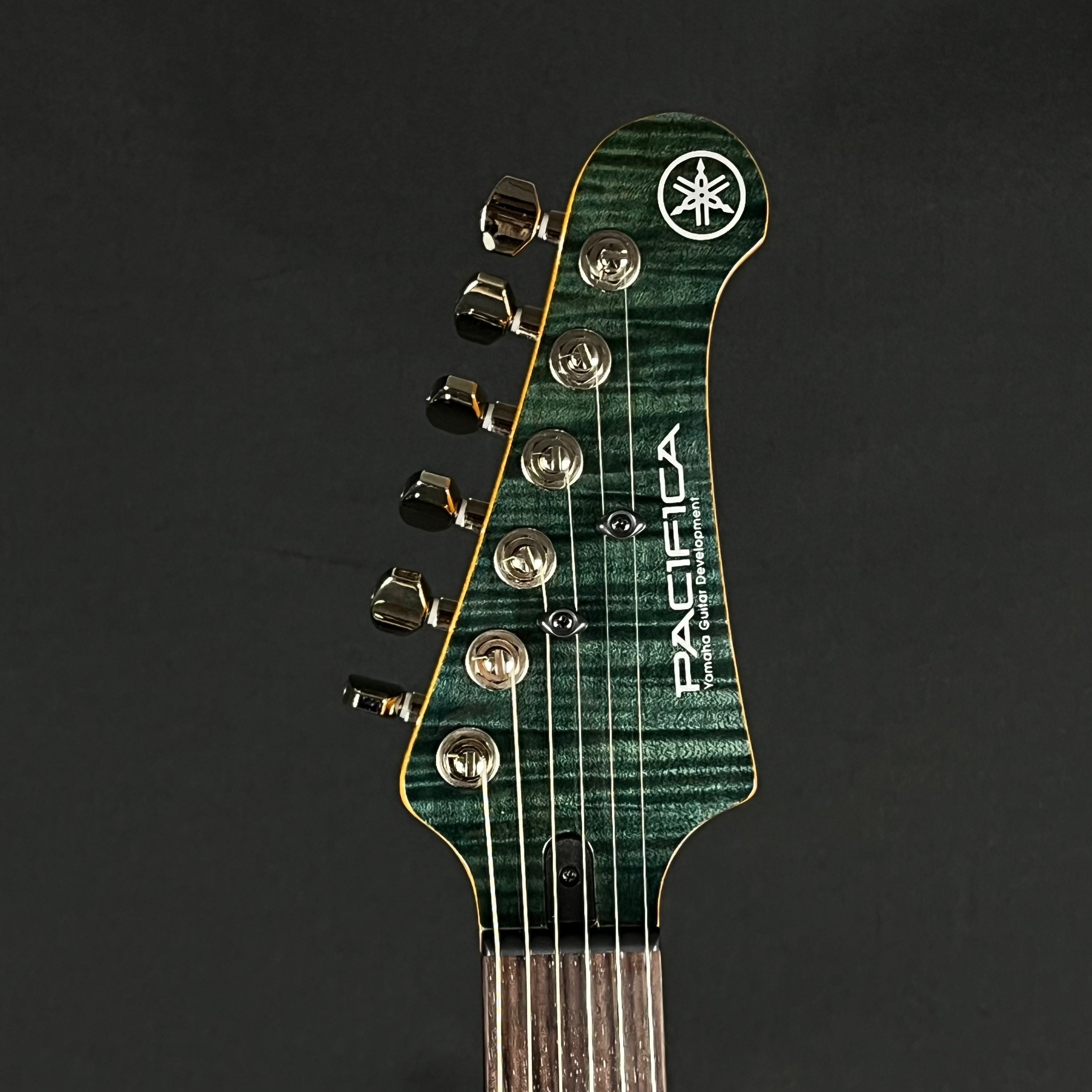 YAMAHA PAC612VIIFM