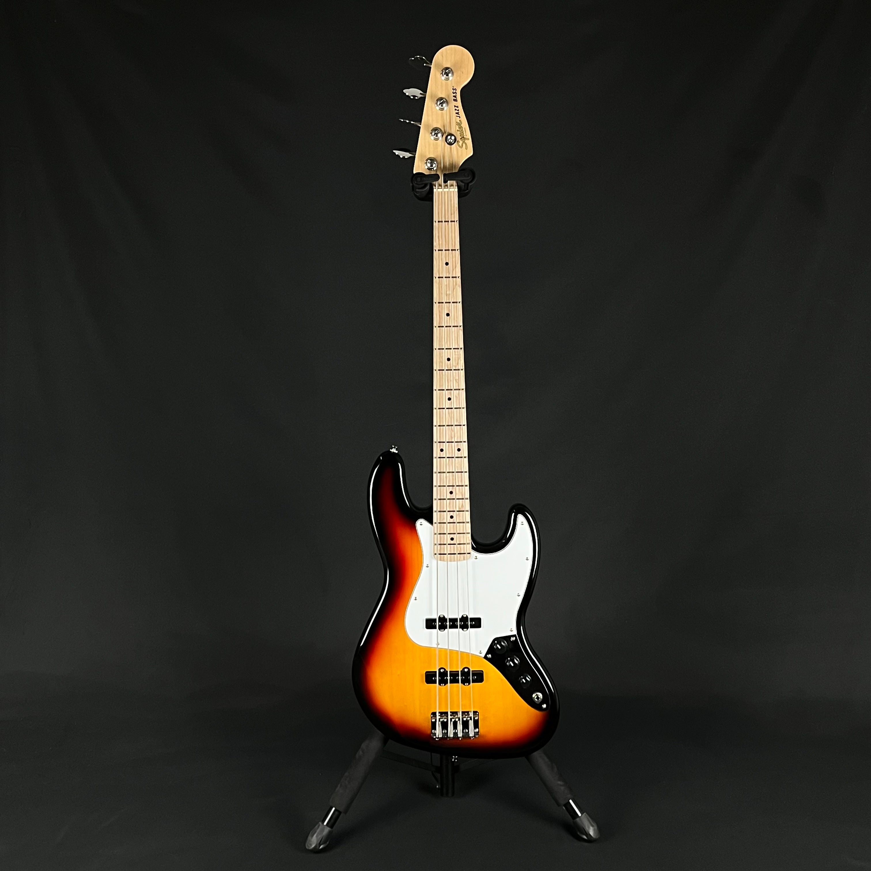 Squier Affinity Jazz Bass 2024