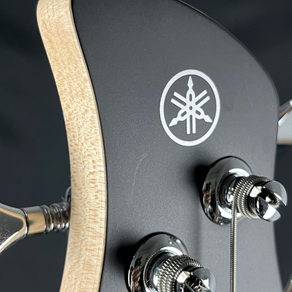 YAMAHA TRBX174 Bass