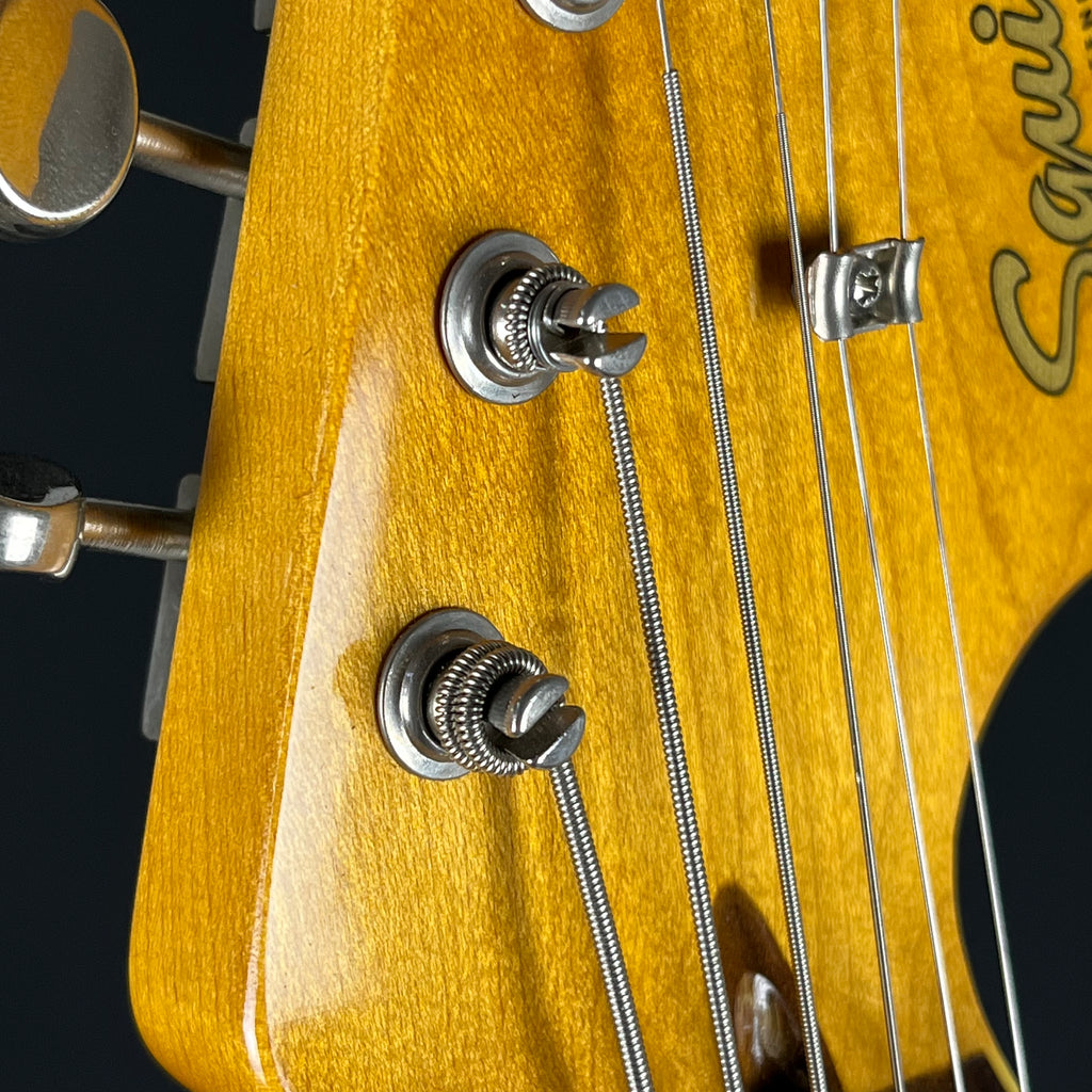 Squier Classic Vibe Bass VI