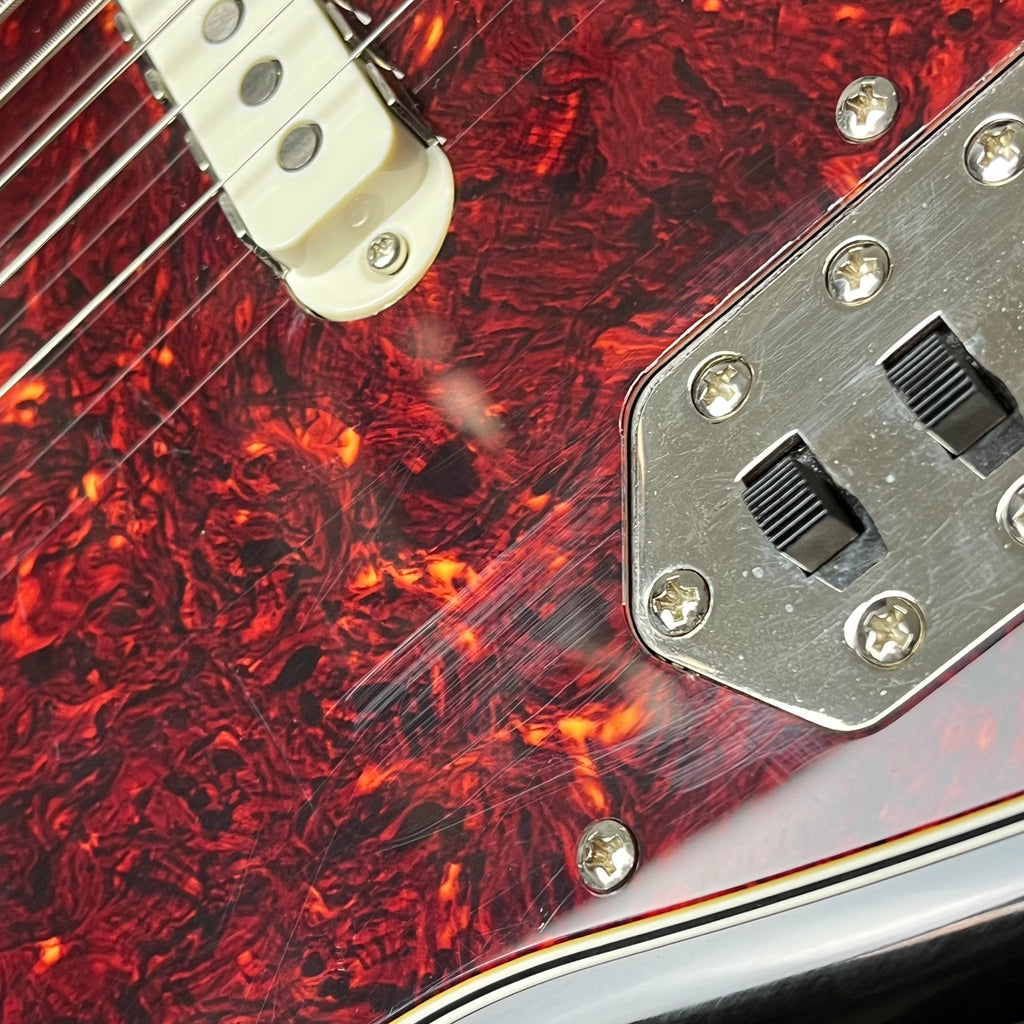 Squier Classic Vibe Bass VI