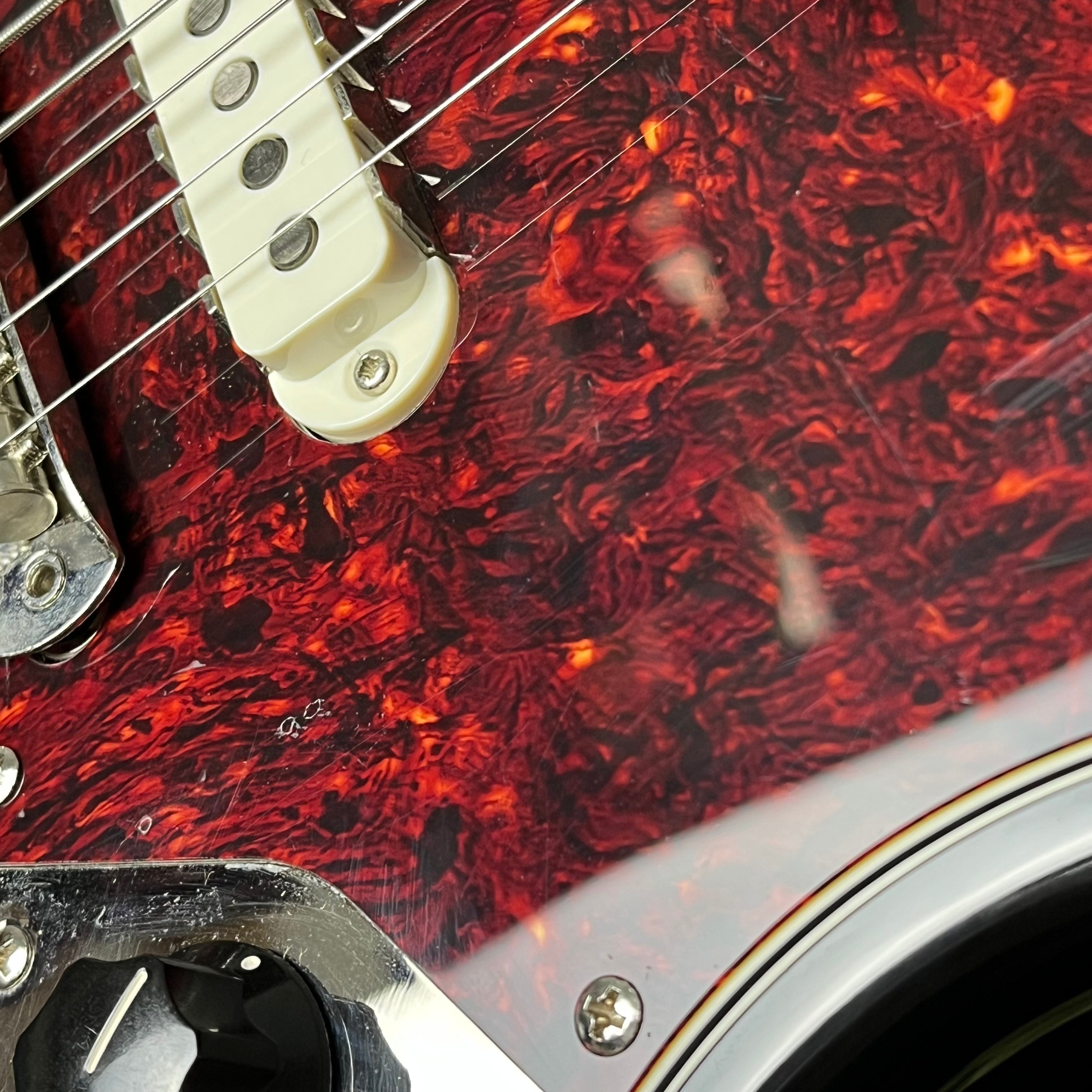Squier Classic Vibe Bass VI