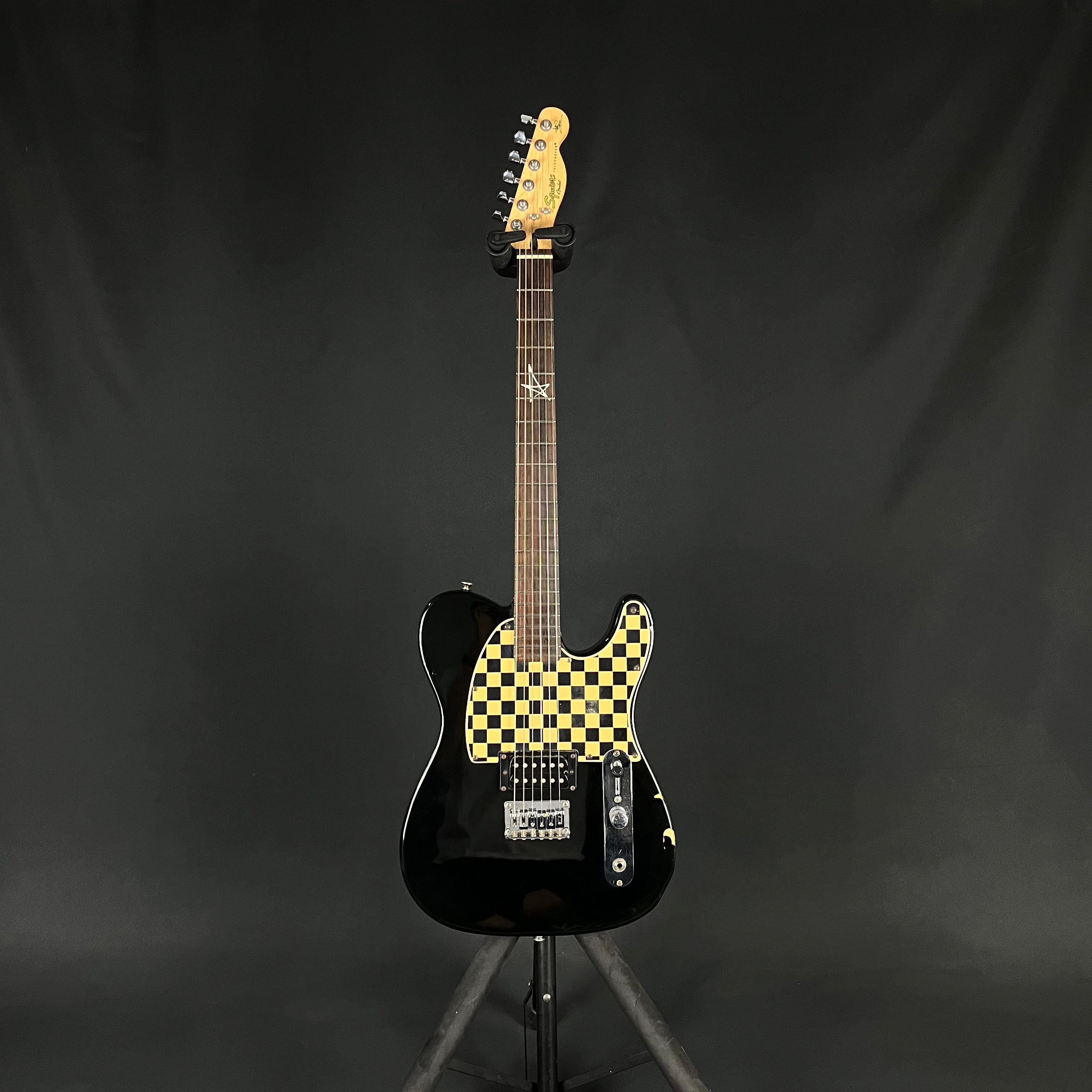 Squier Telecaster Avril Lavigne 2012