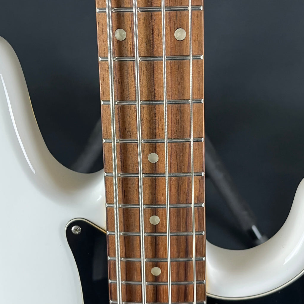Squier Affinity Precision Bass