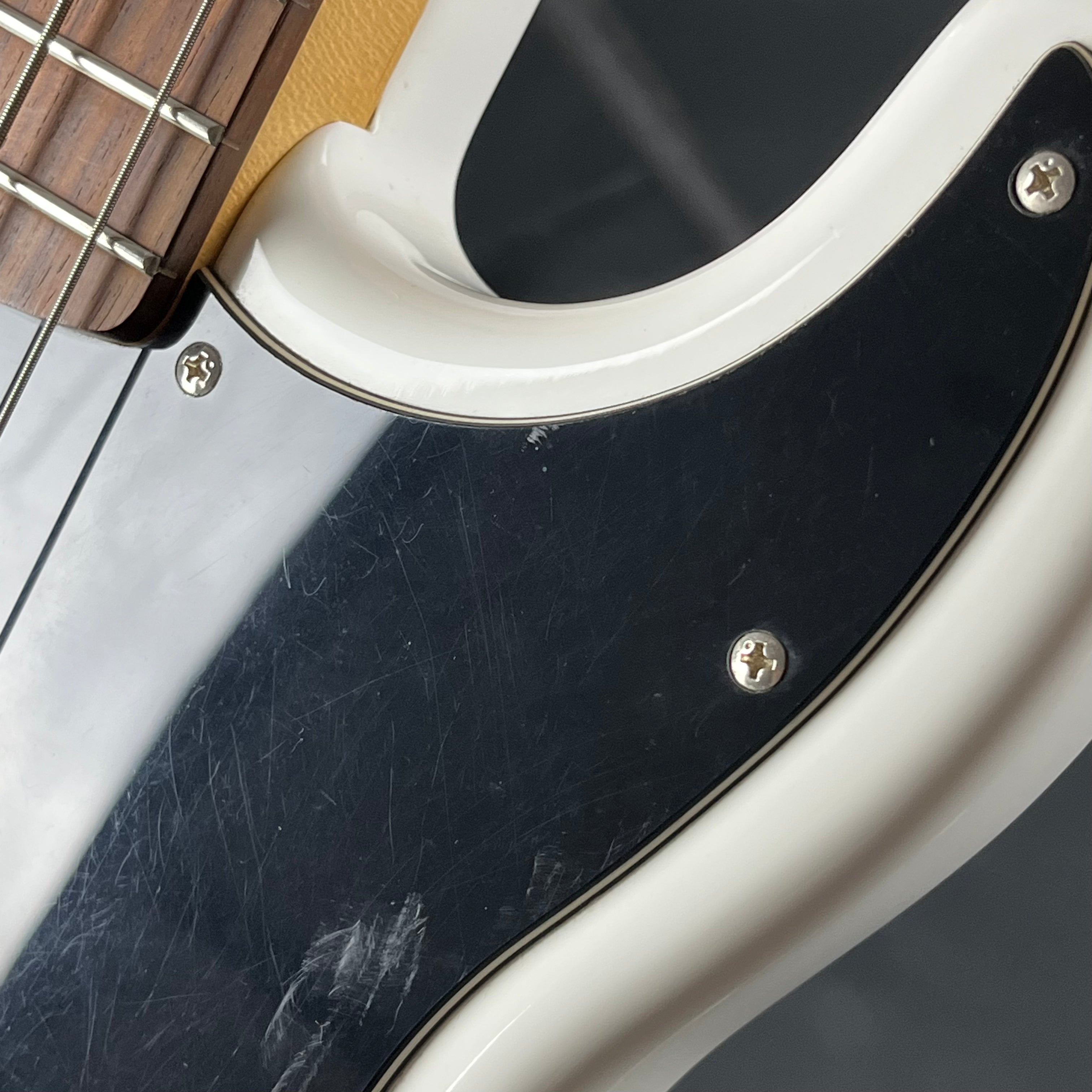Squier Affinity Precision Bass