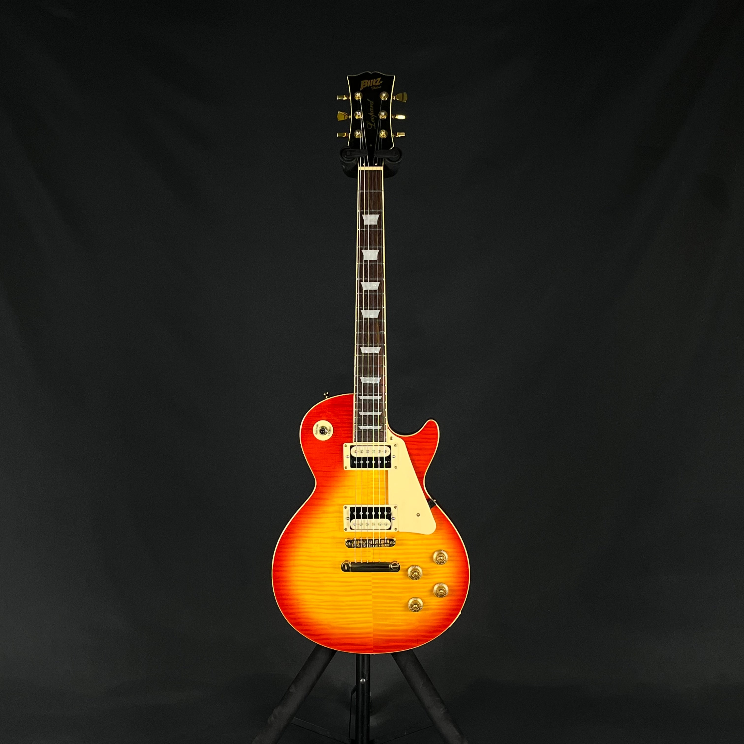 Blitz by Aria Pro II Leopard