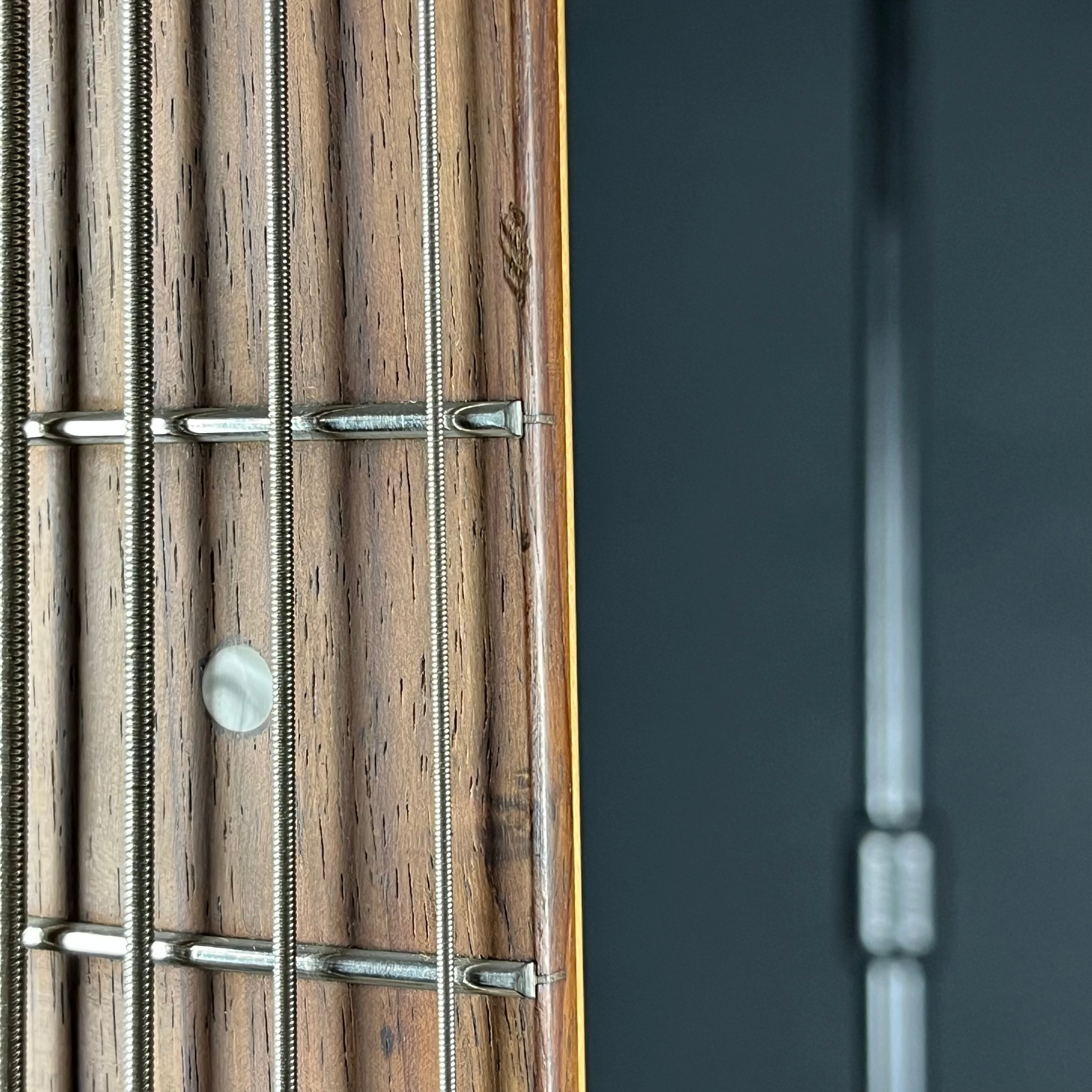 Squier Affinity Precision Bass