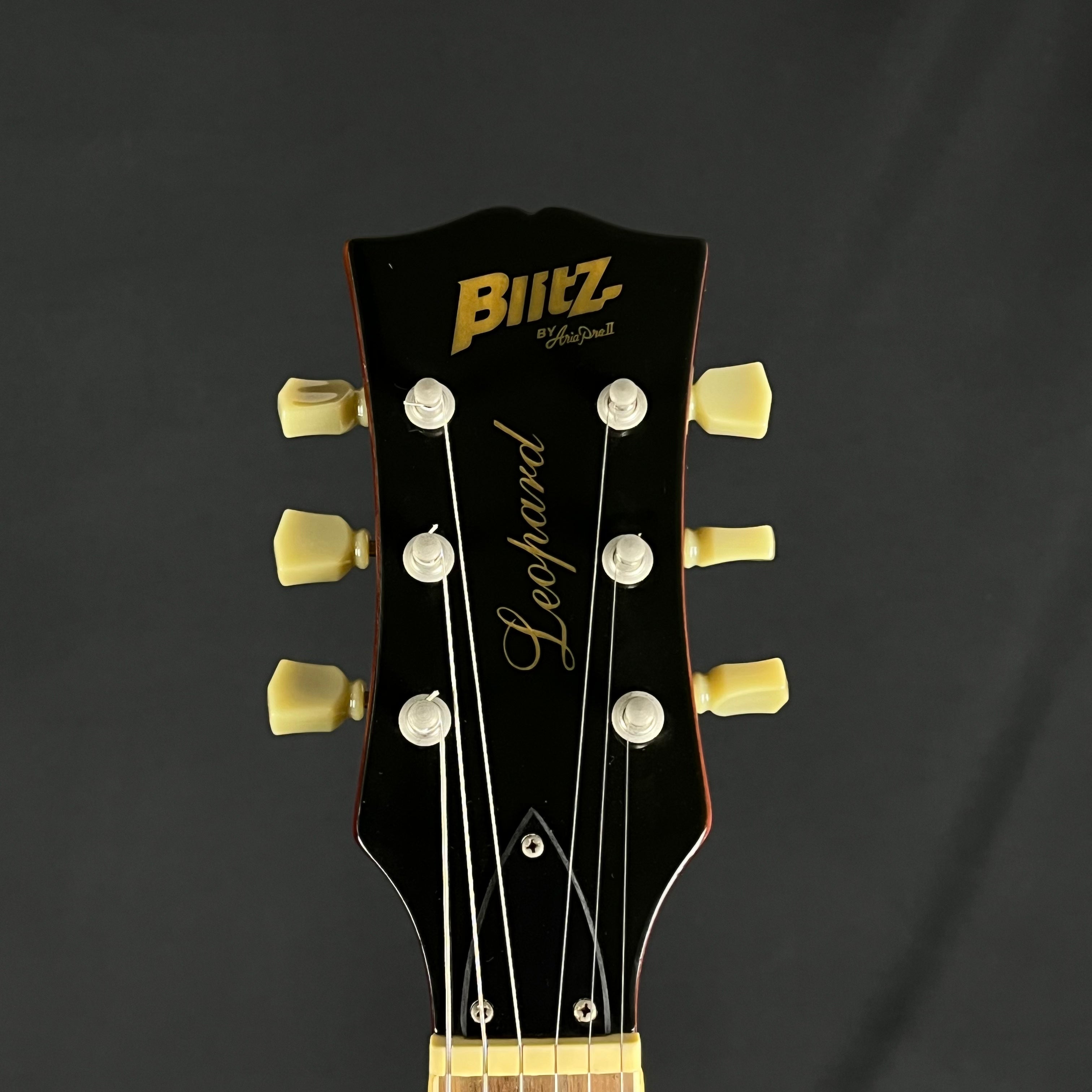 Blitz by Aria Pro II Leopard