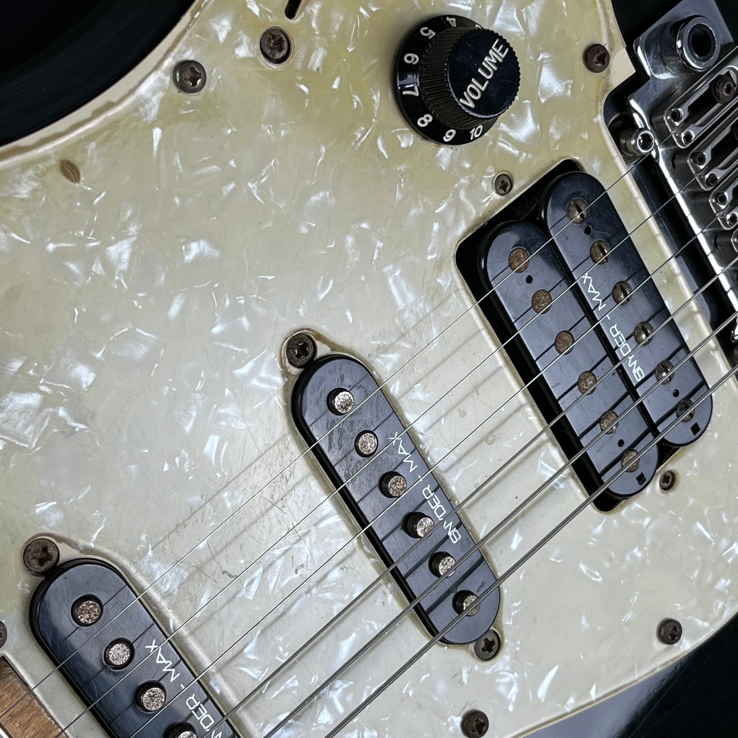 Elioth Revolution S305