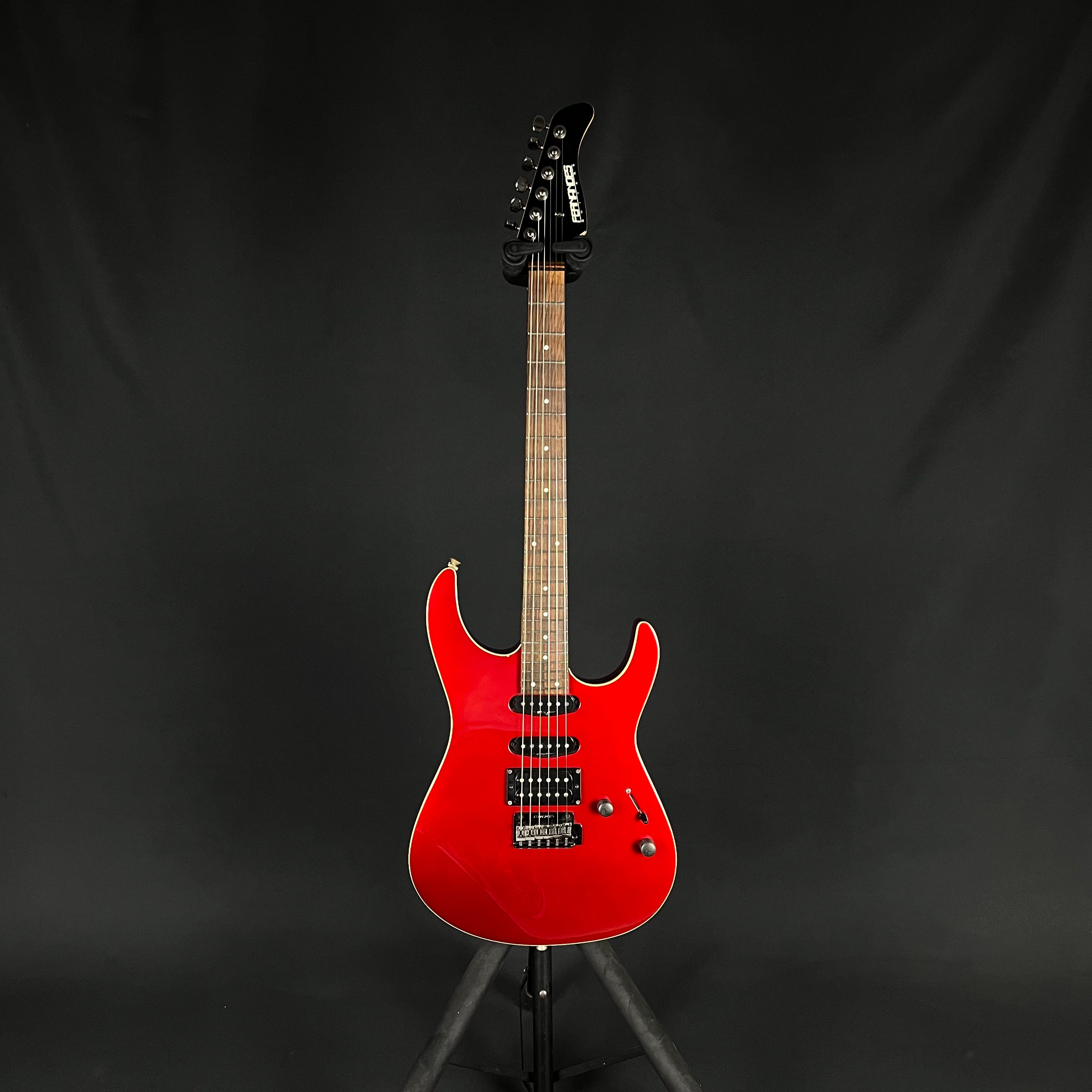 Fernandes FR-40
