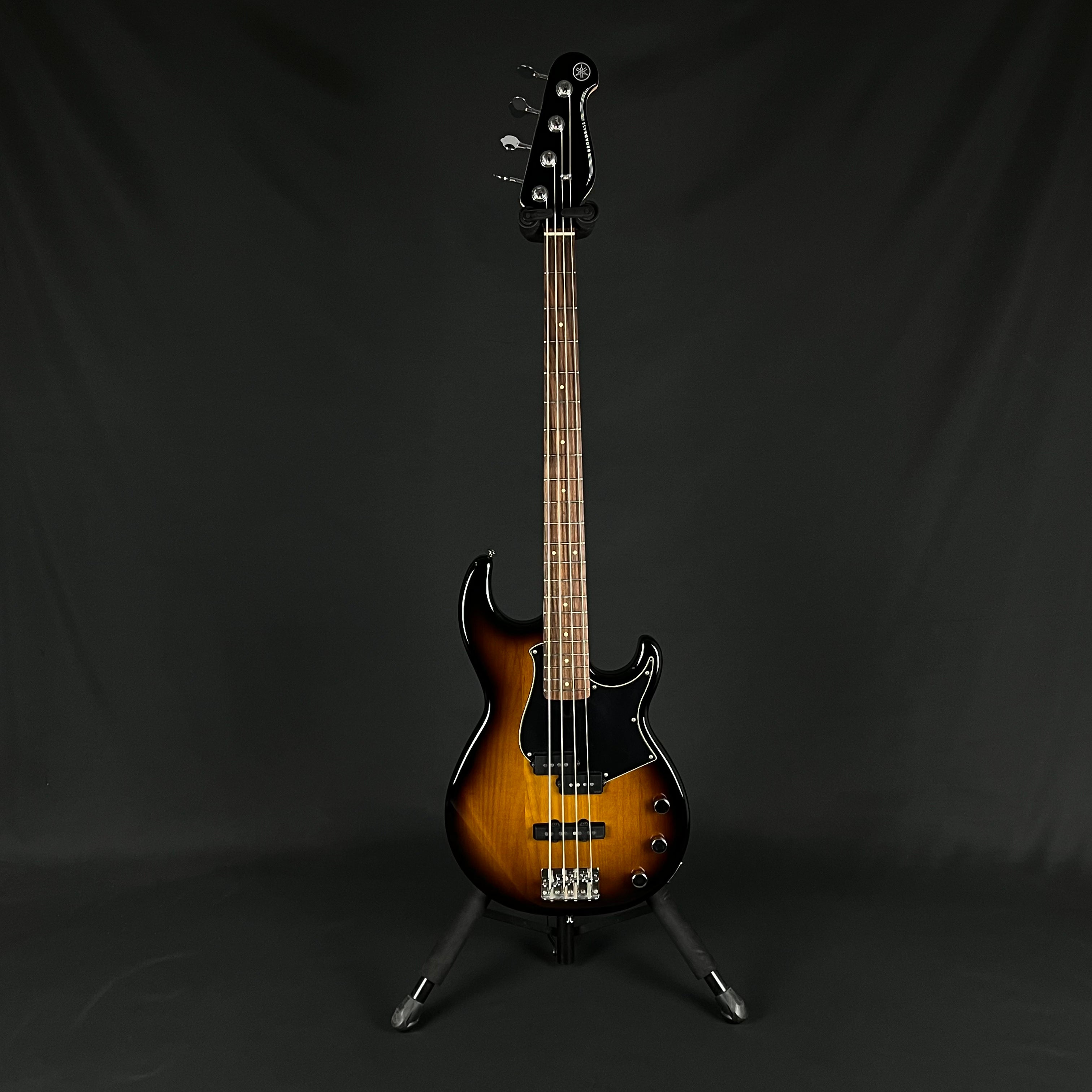 YAMAHA BB434 Bass