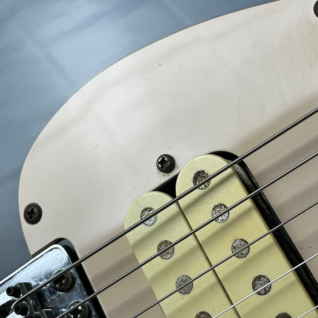 Squier Stratocaster