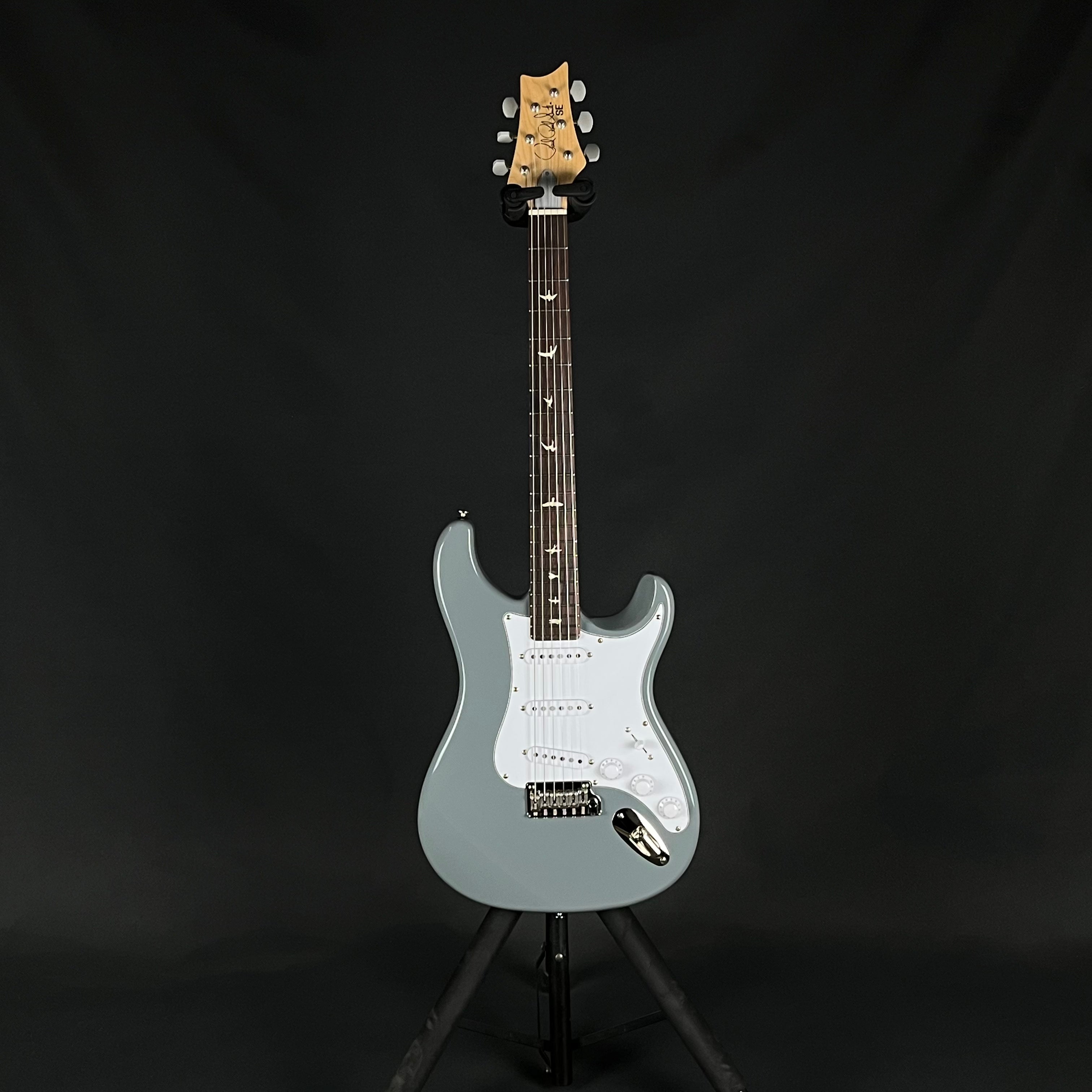 PRS SE SILVER SKY 2023