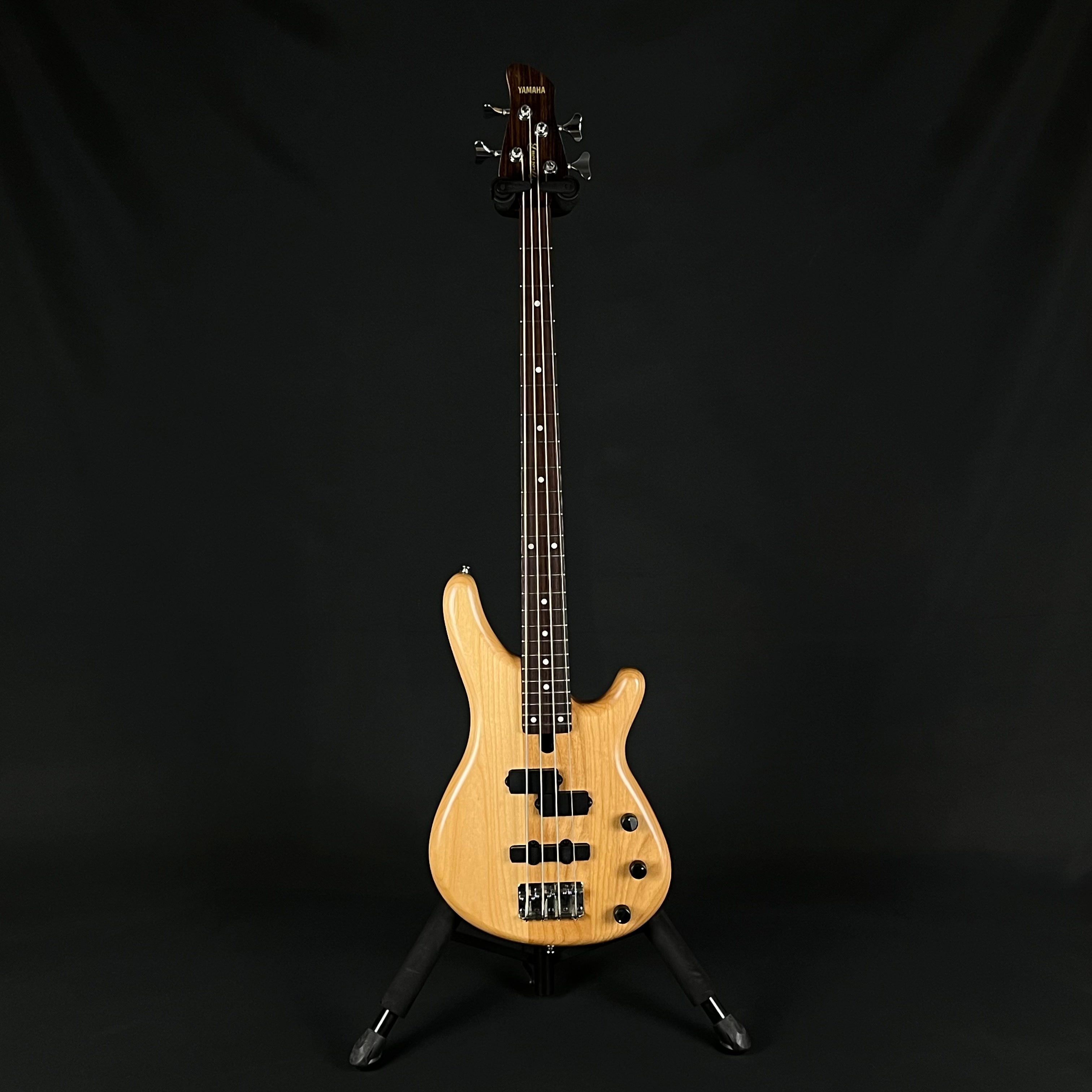 YAMAHA MB40 Bass