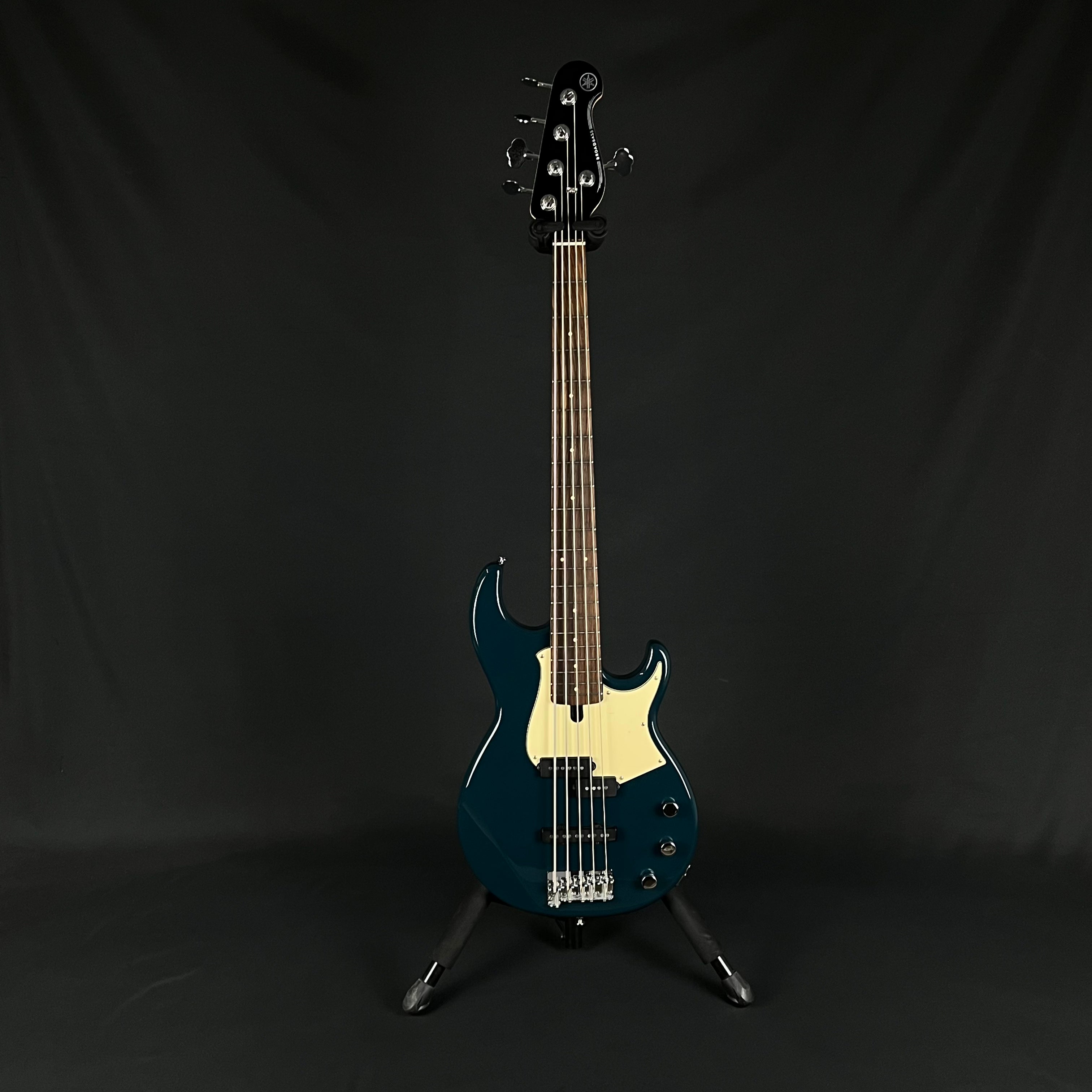 YAMAHA BB435 Bass