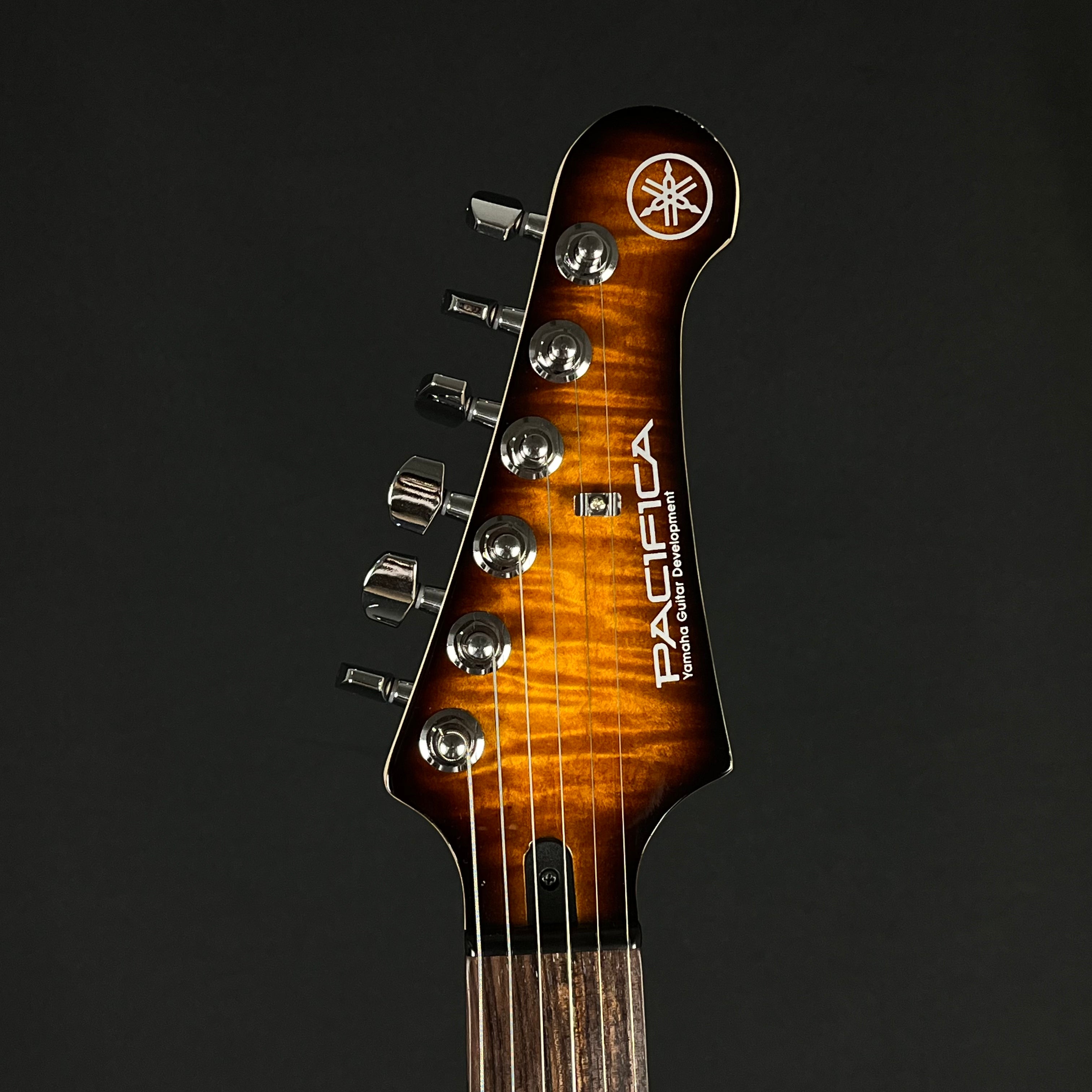 YAMAHA PAC212VFM