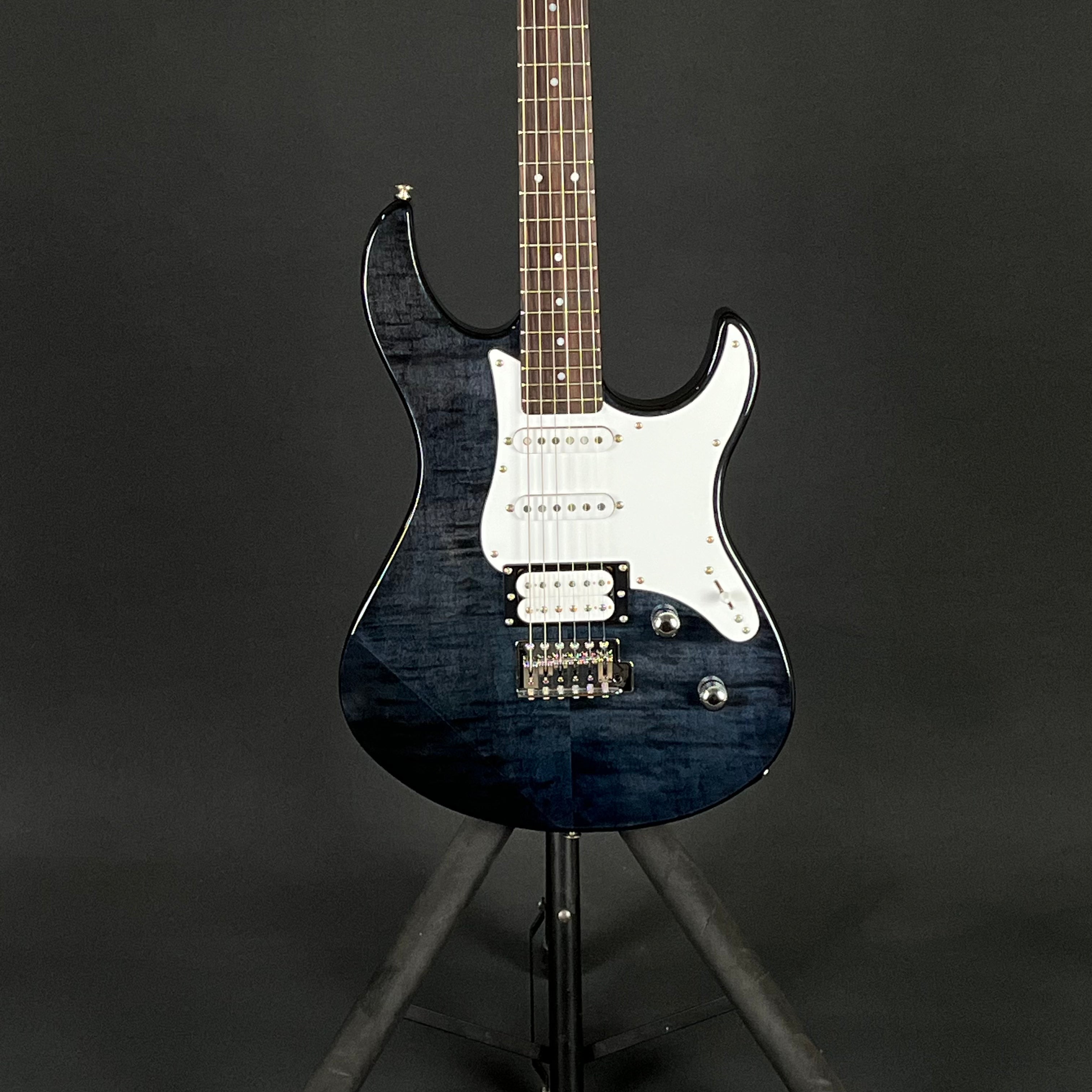 YAMAHA PAC212VFM