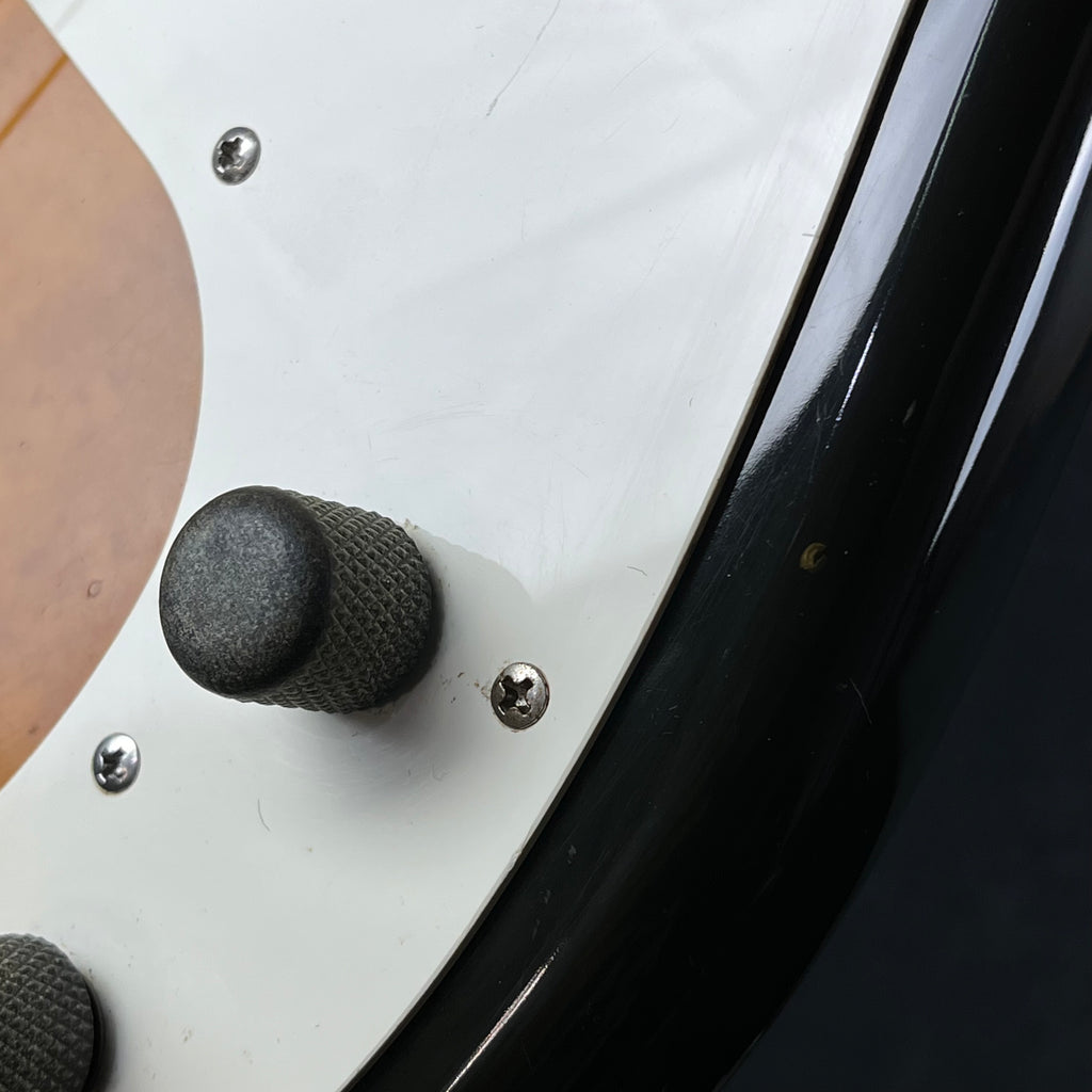Squier Japan Silver Series Precision Bass