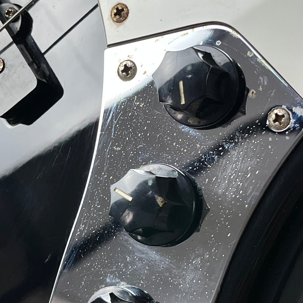 FGN Japan J-Standard Jazz Bass