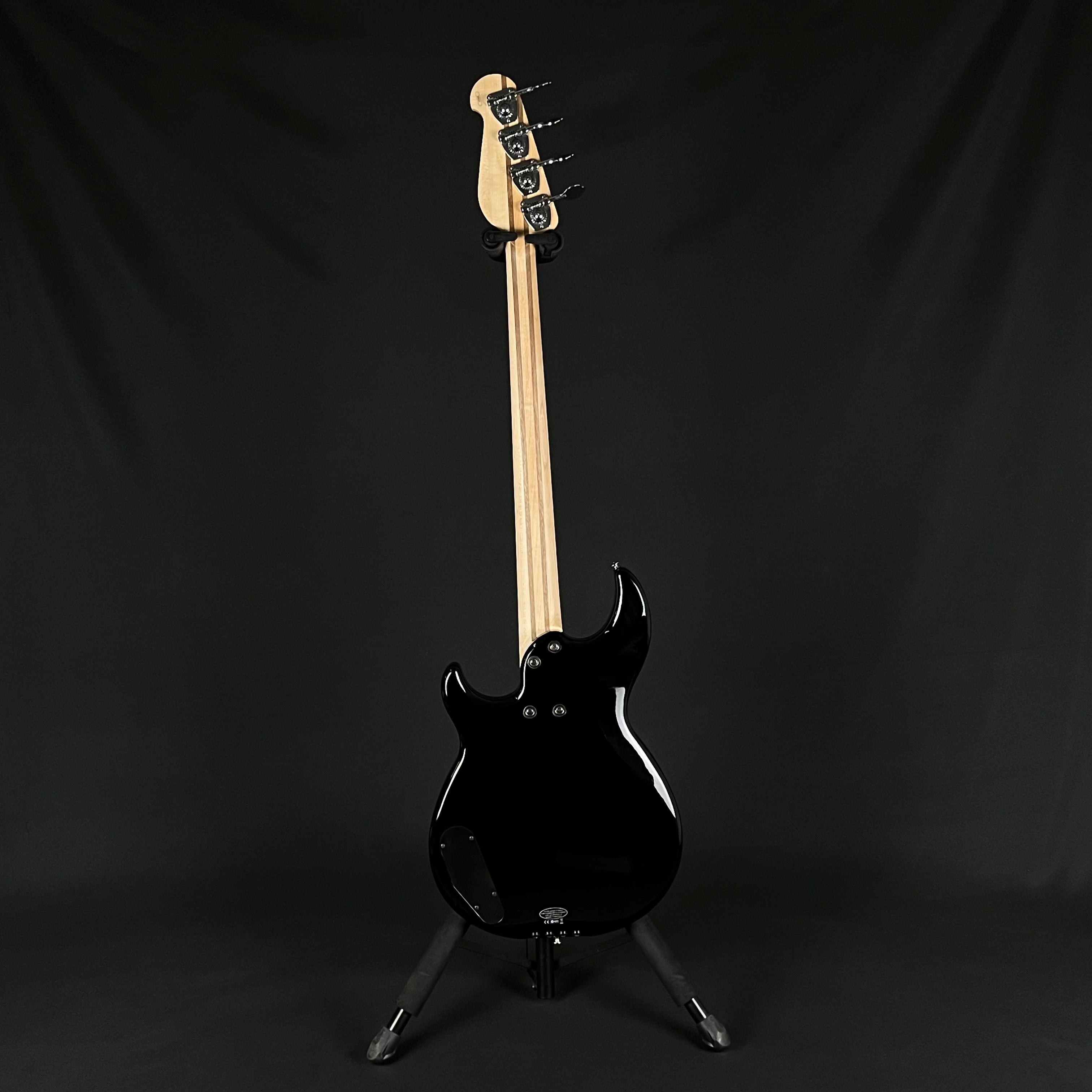 YAMAHA BB424 Bass