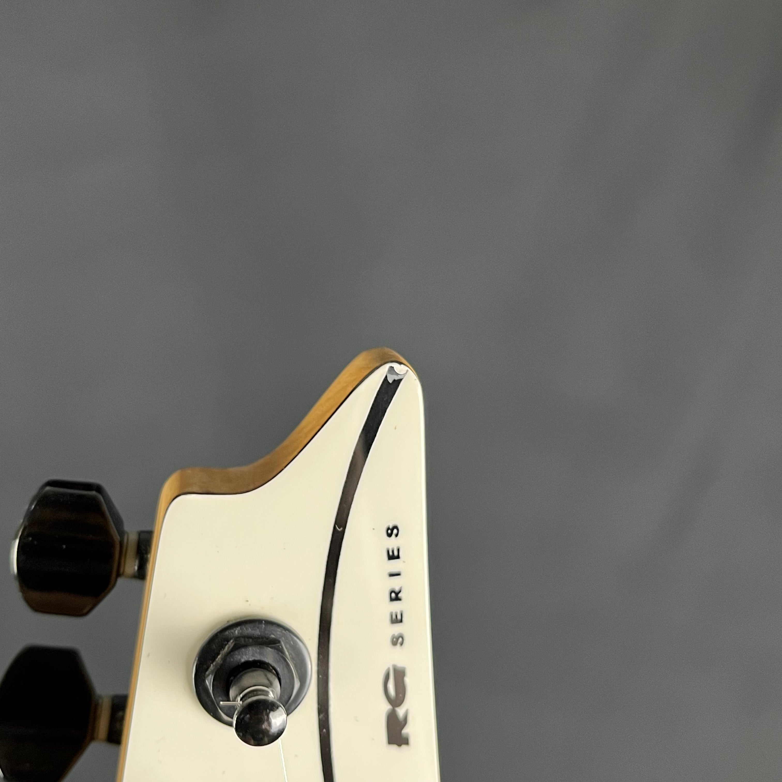 Ibanez RG350DXZ 2012