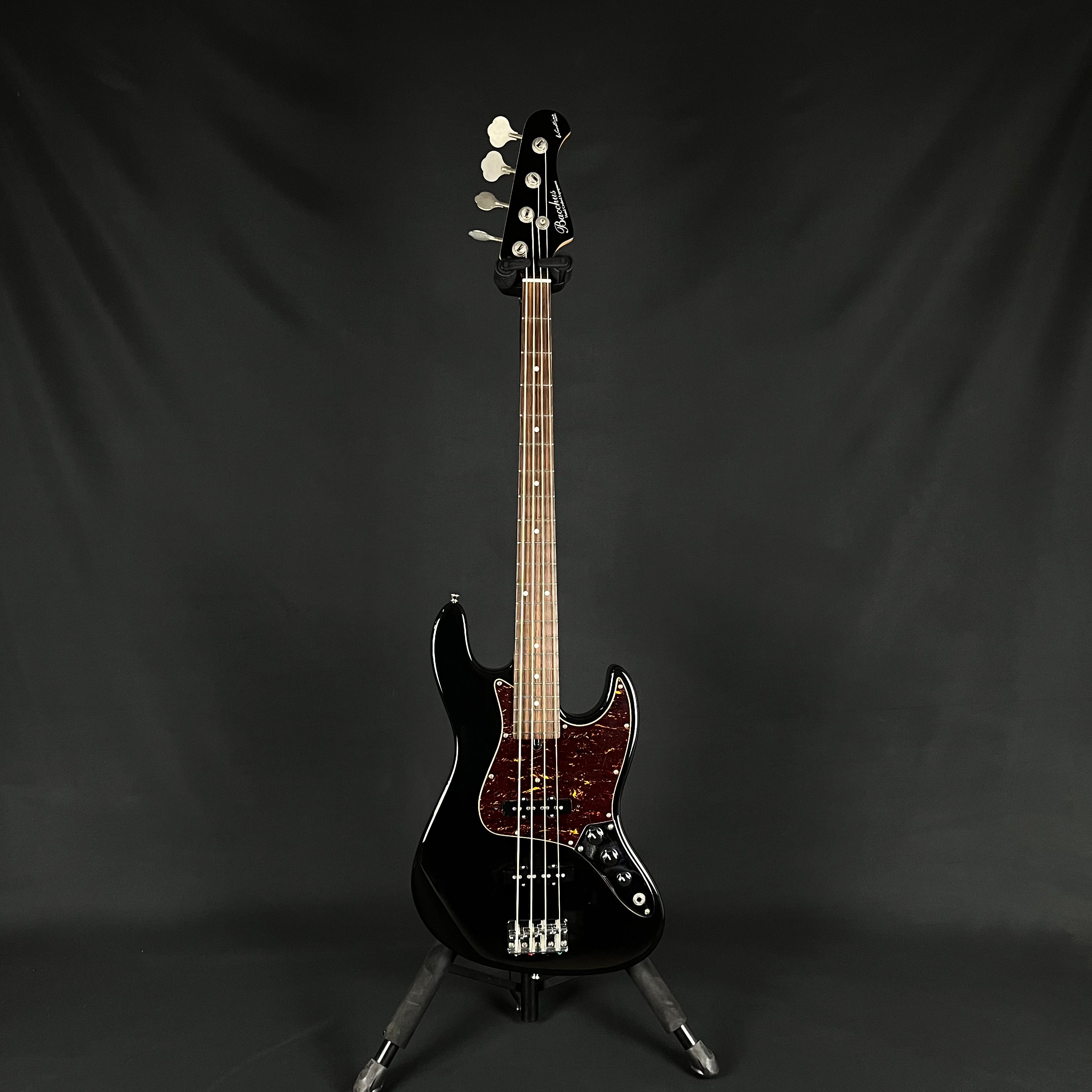 Bacchus WL-434 Bass