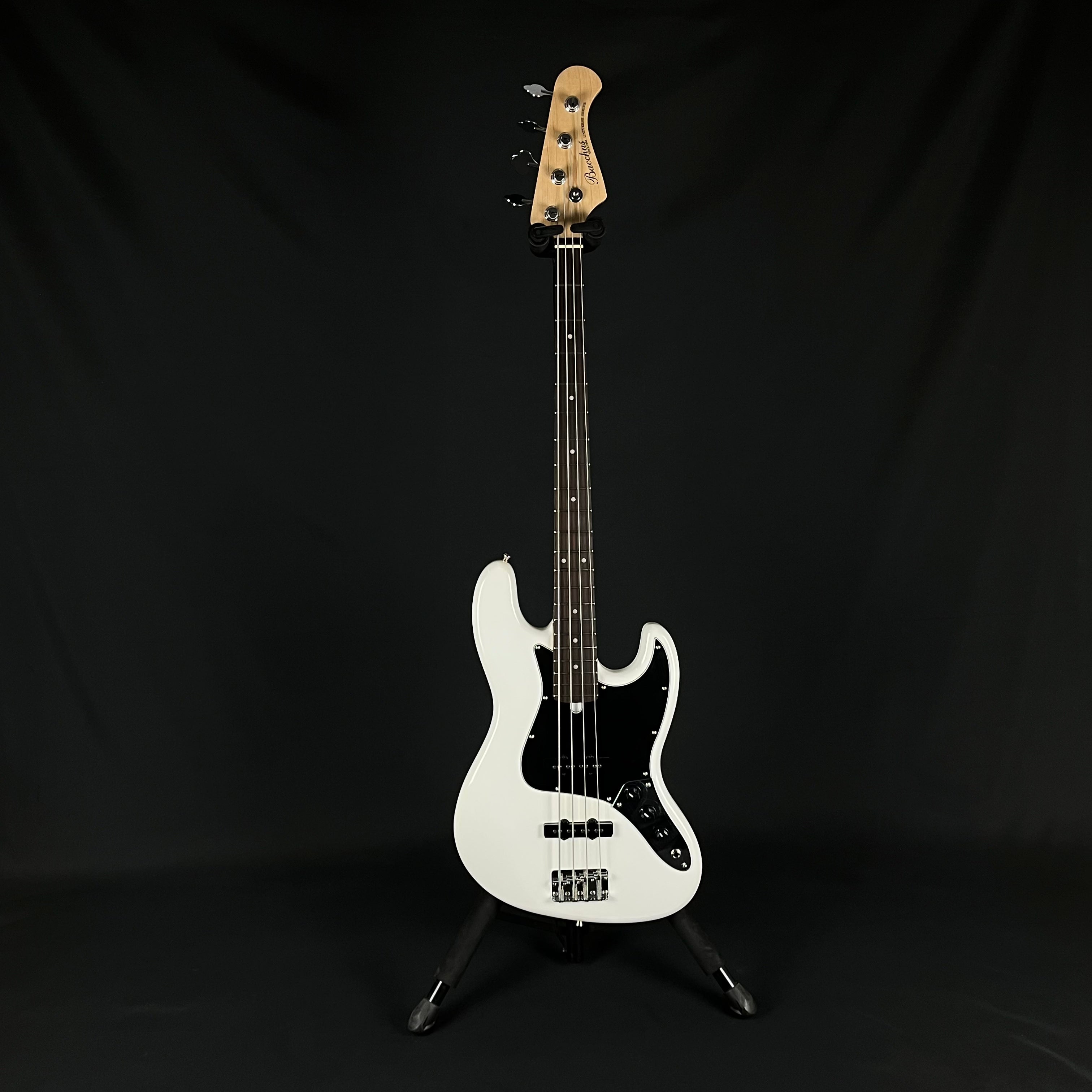 Bacchus BJB-1R Bass