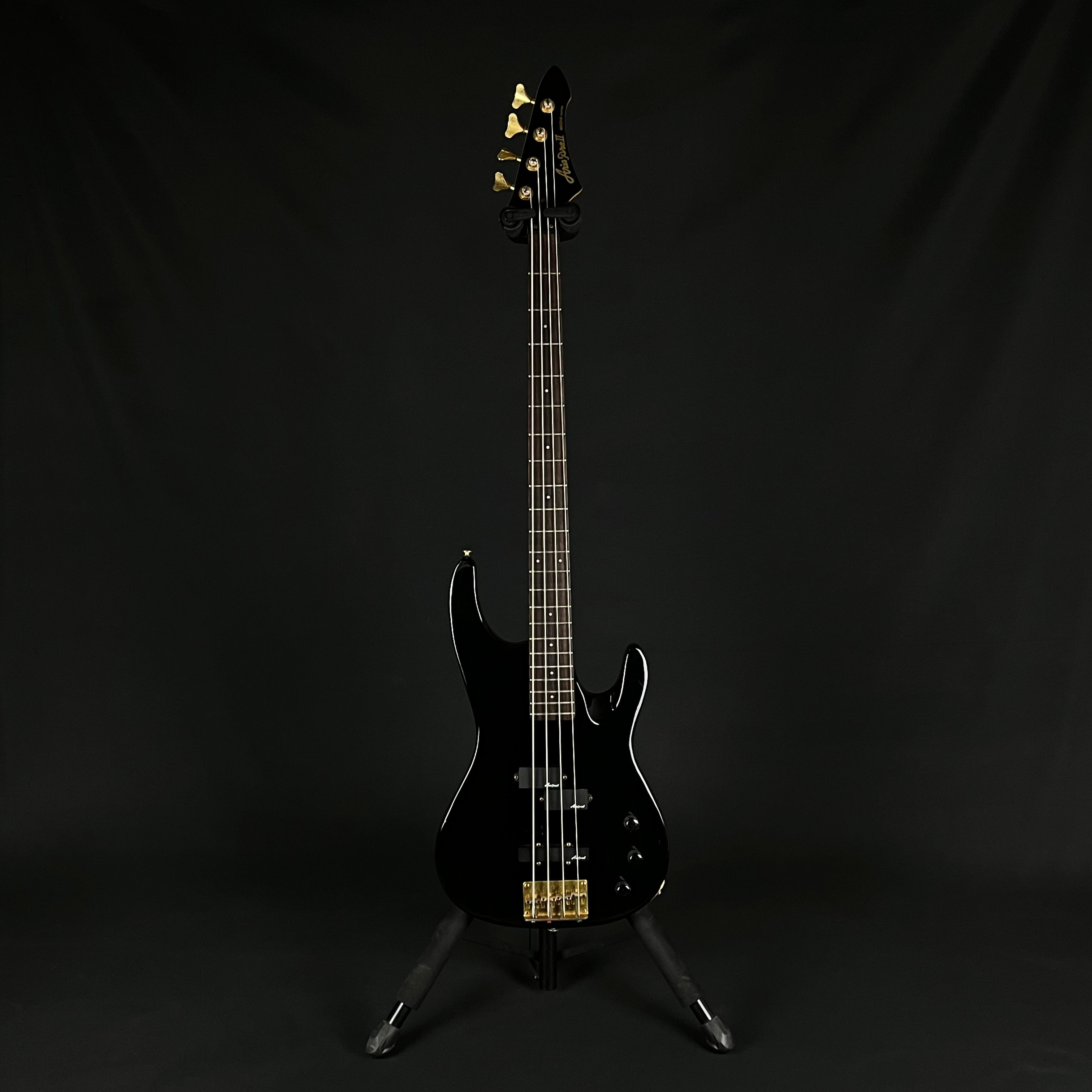 Aria Pro II Bass