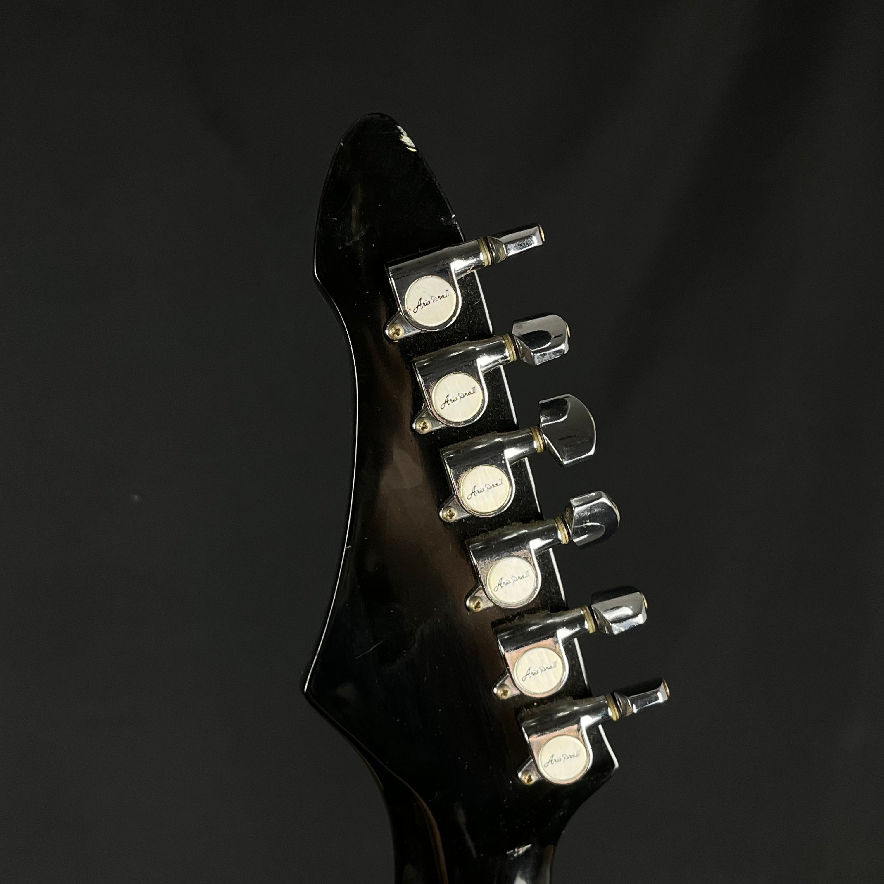 Aria Pro II Vanguard Series VA-353