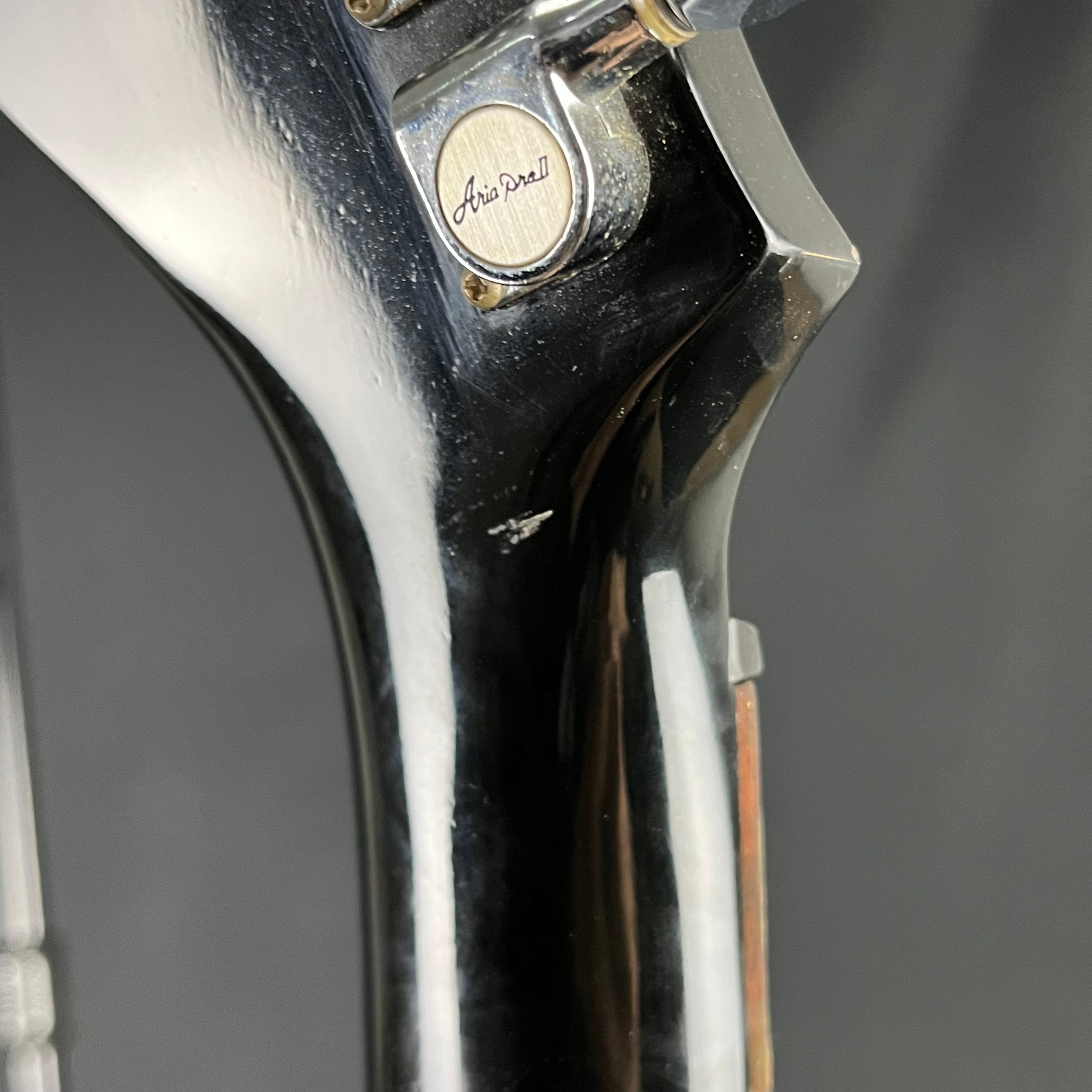 Aria Pro II Vanguard Series VA-353