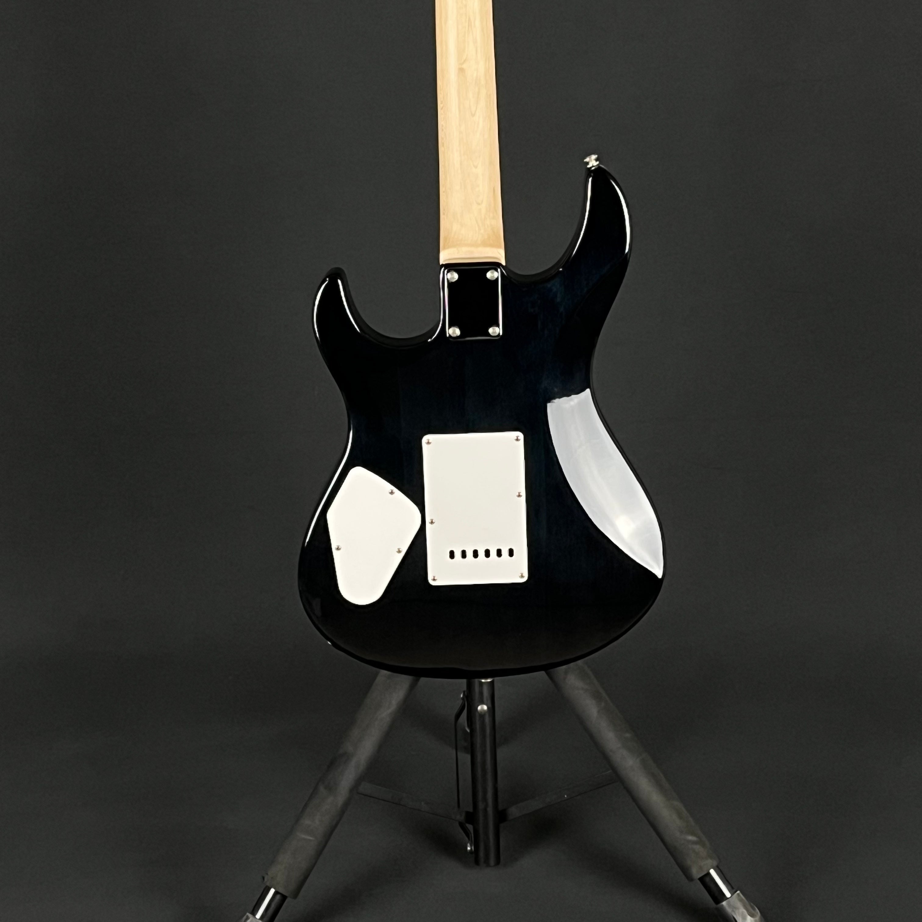 YAMAHA PAC212VFM