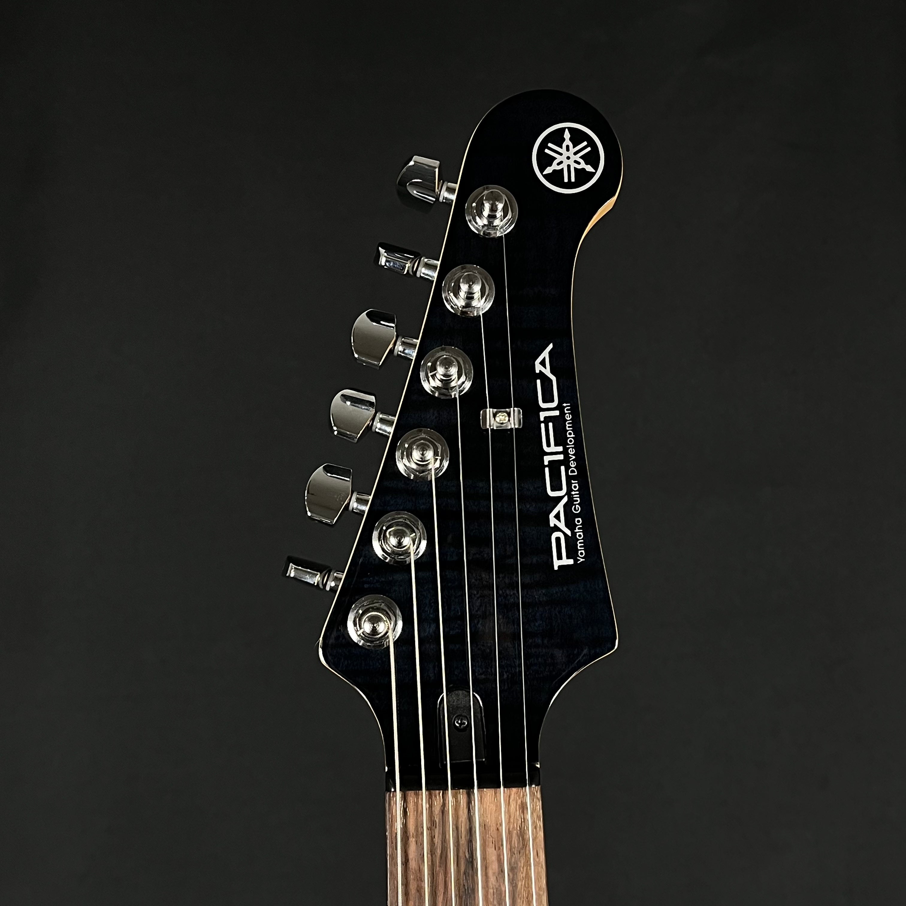 YAMAHA PAC212VFM