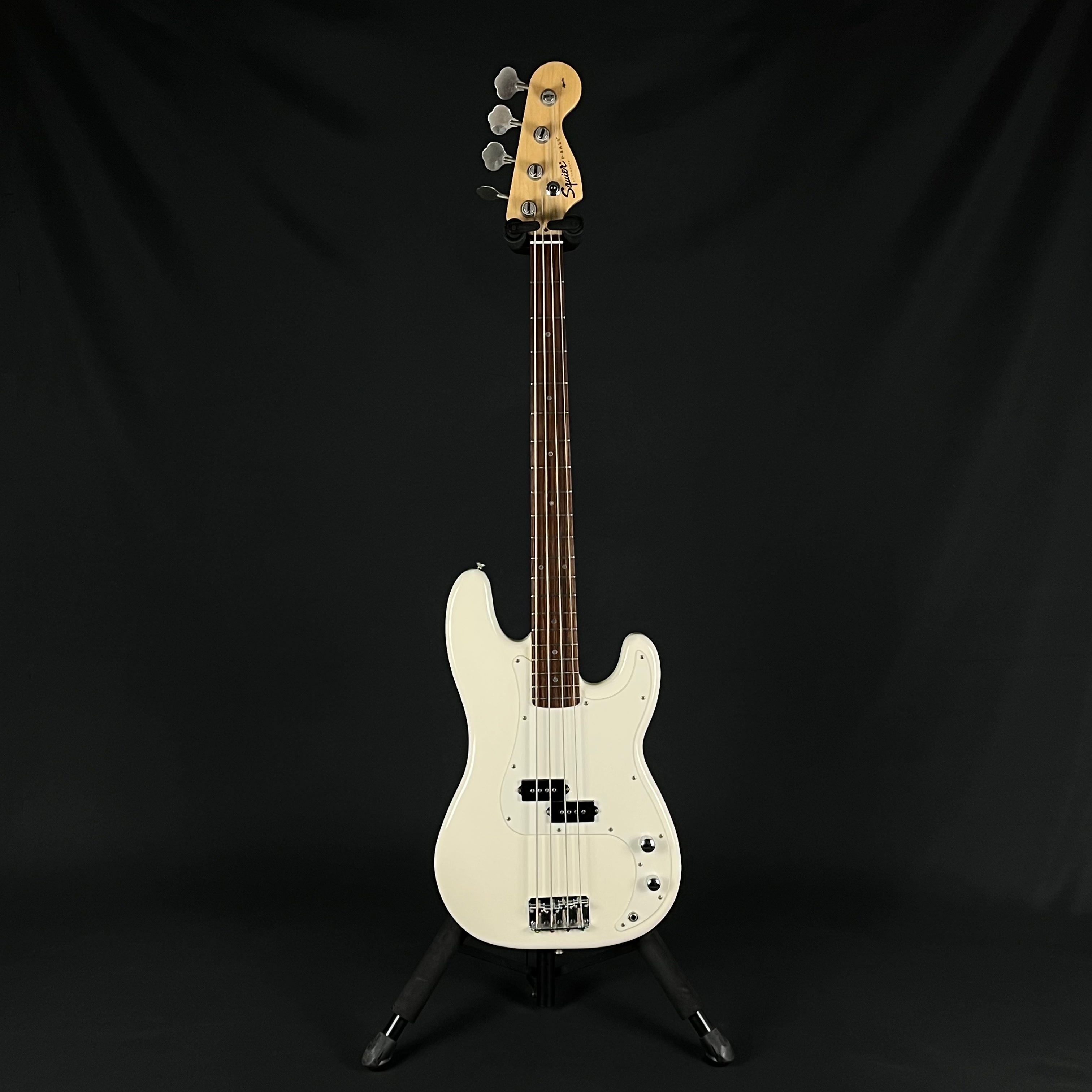 Squier Affinity Precision Bass