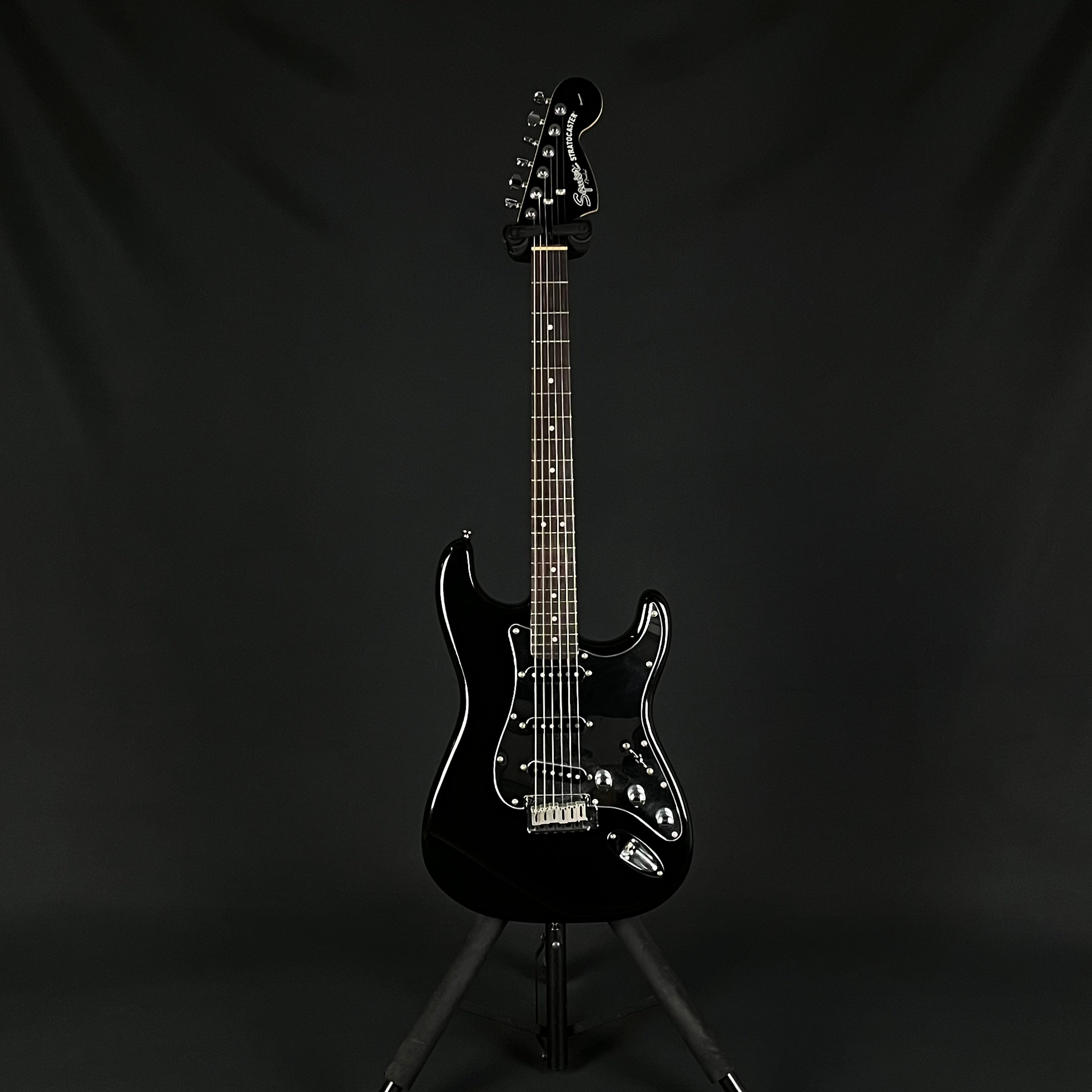 Squier Standard Stratocaster MH