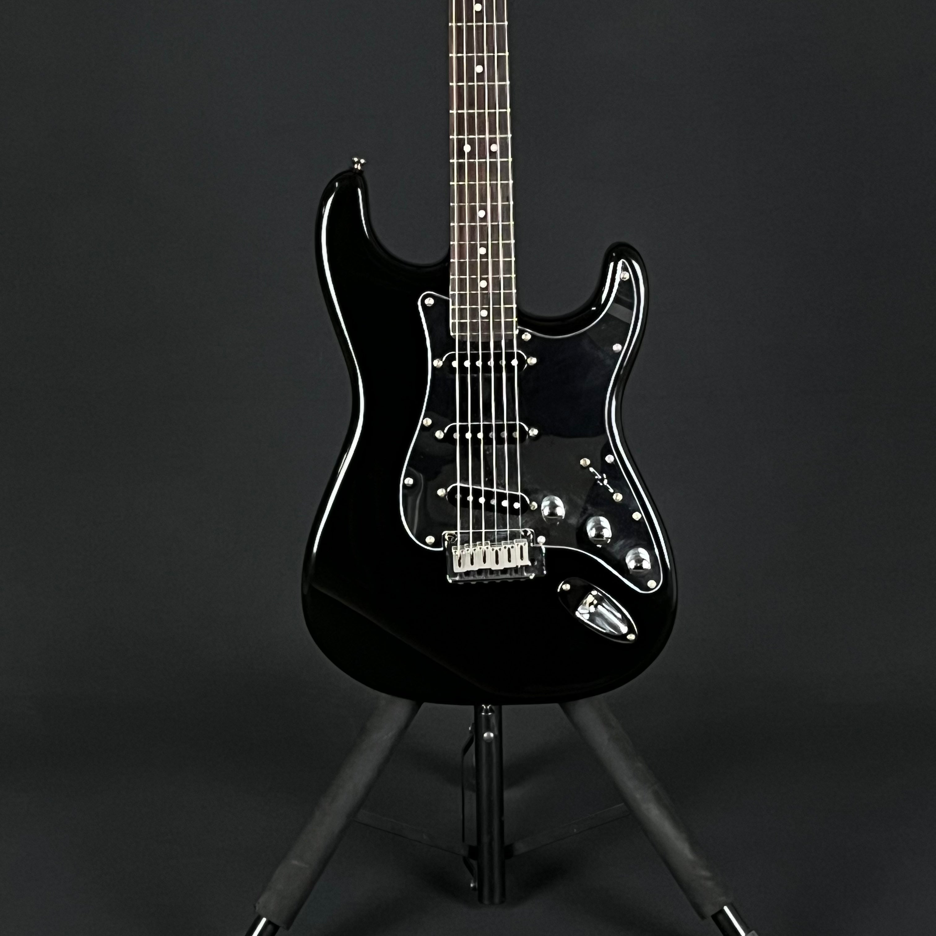 Squier Standard Stratocaster MH